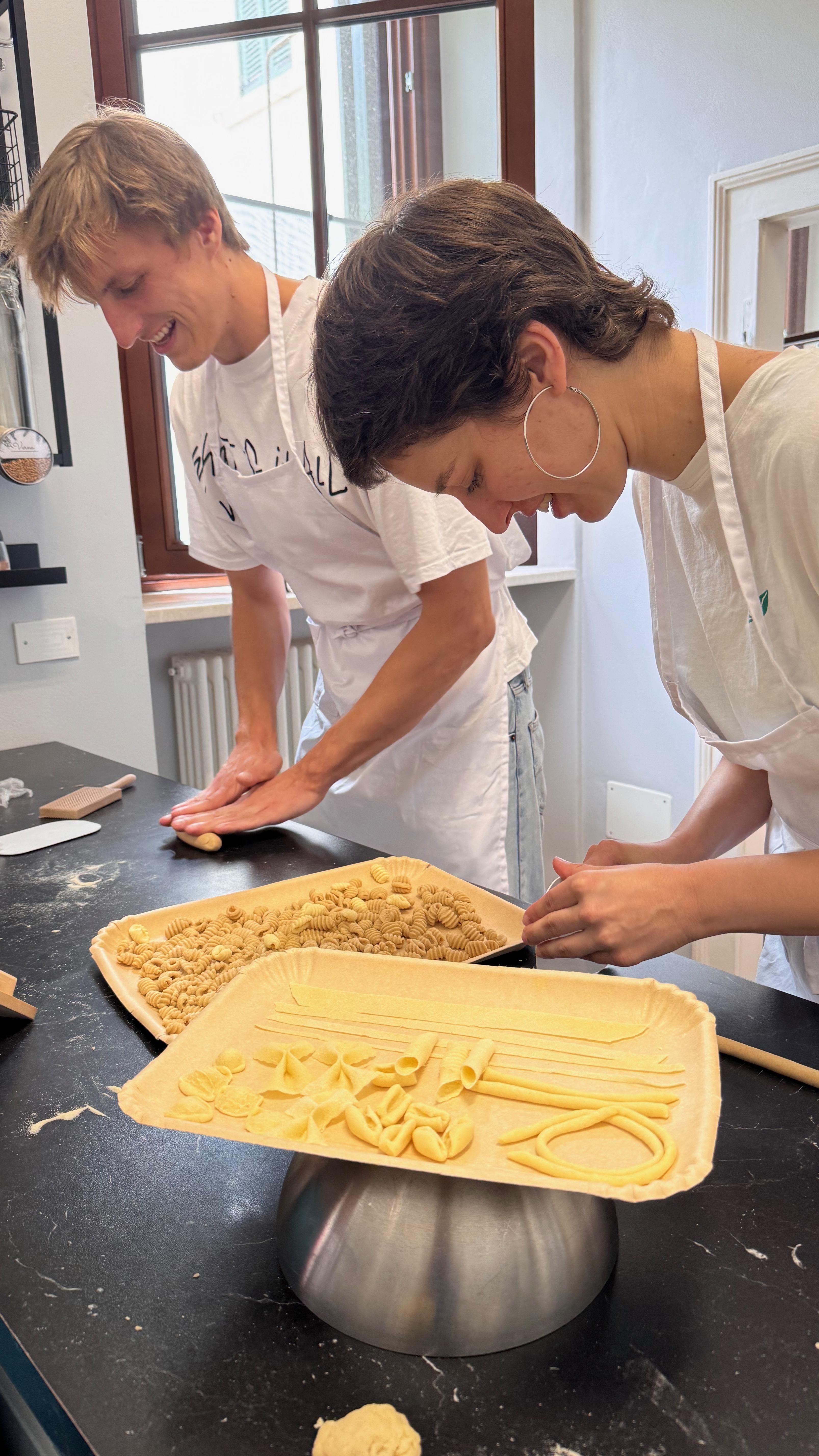 Vegan Pasta Workshop in a Verona Family Kitchen