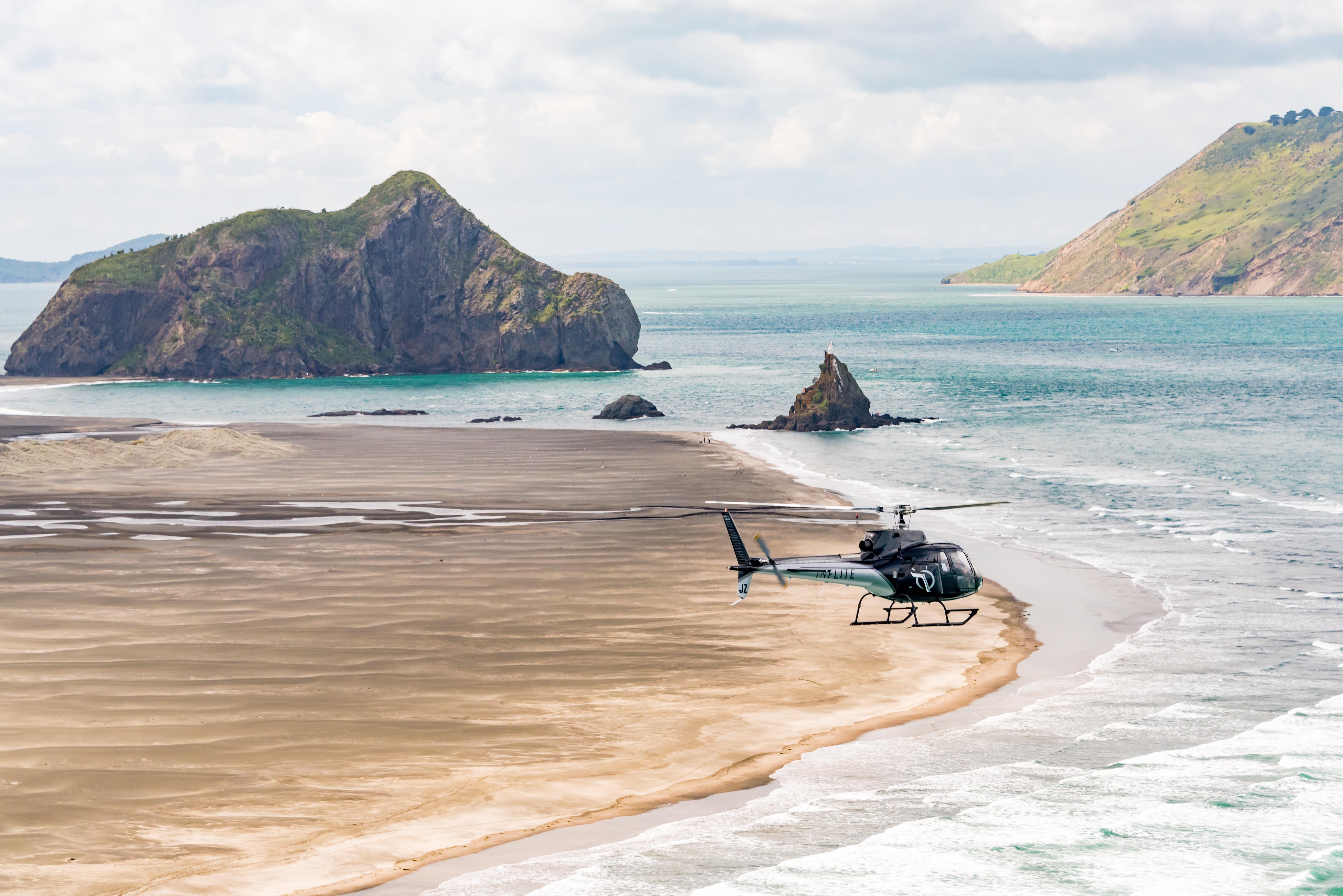 Auckland Coast to Coast Helicopter Flight