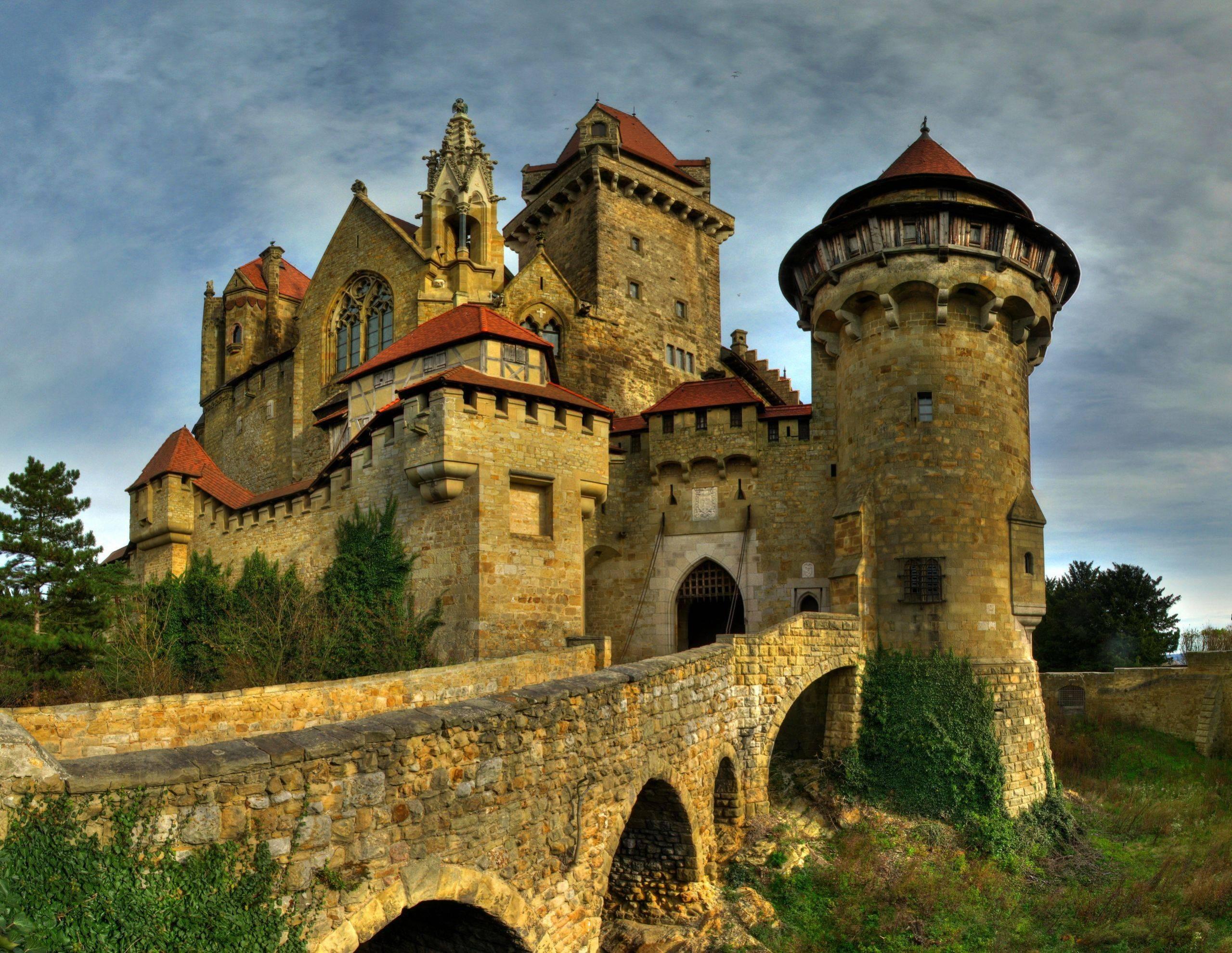 Castles & Underground Lake Discovery