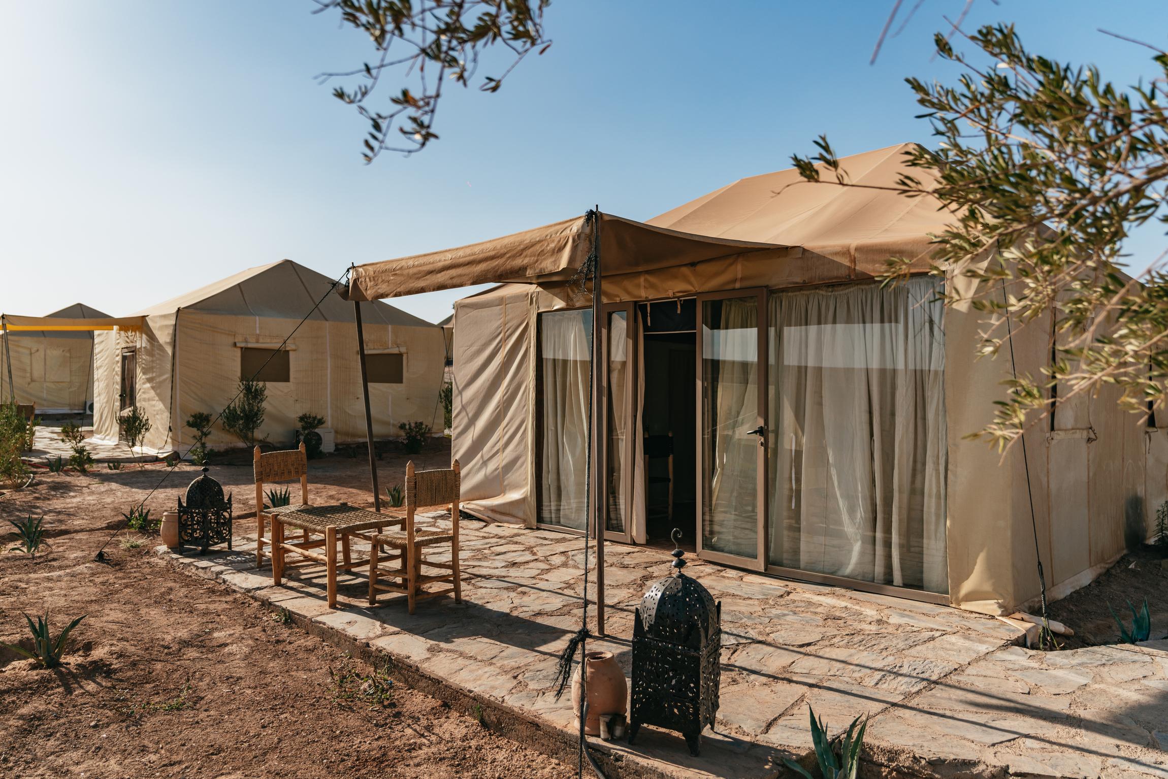 Agafay Desert Overnight Glamping with Dinner Show & Pool Access