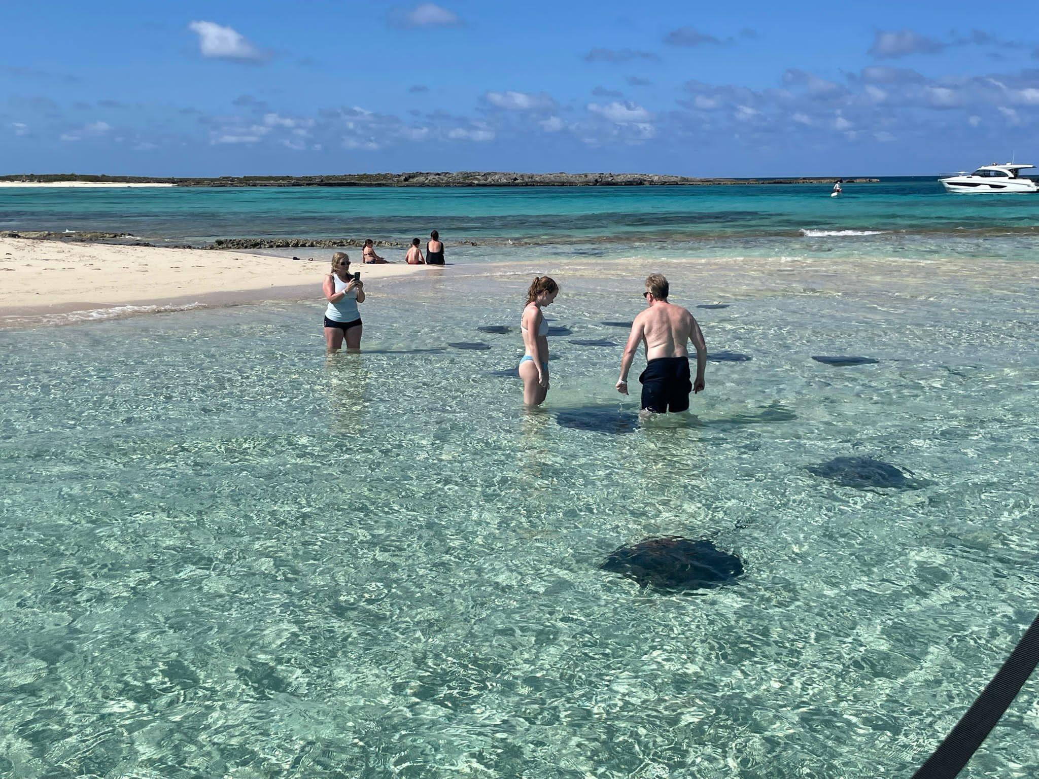 Honeymoon Harbour & Sapona Snorkel Day Trip, Bimini