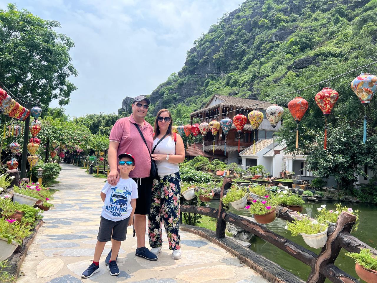 Hanoi to Ninh Binh: Hoa Lu, Trang An & Mua Cave Day Tour