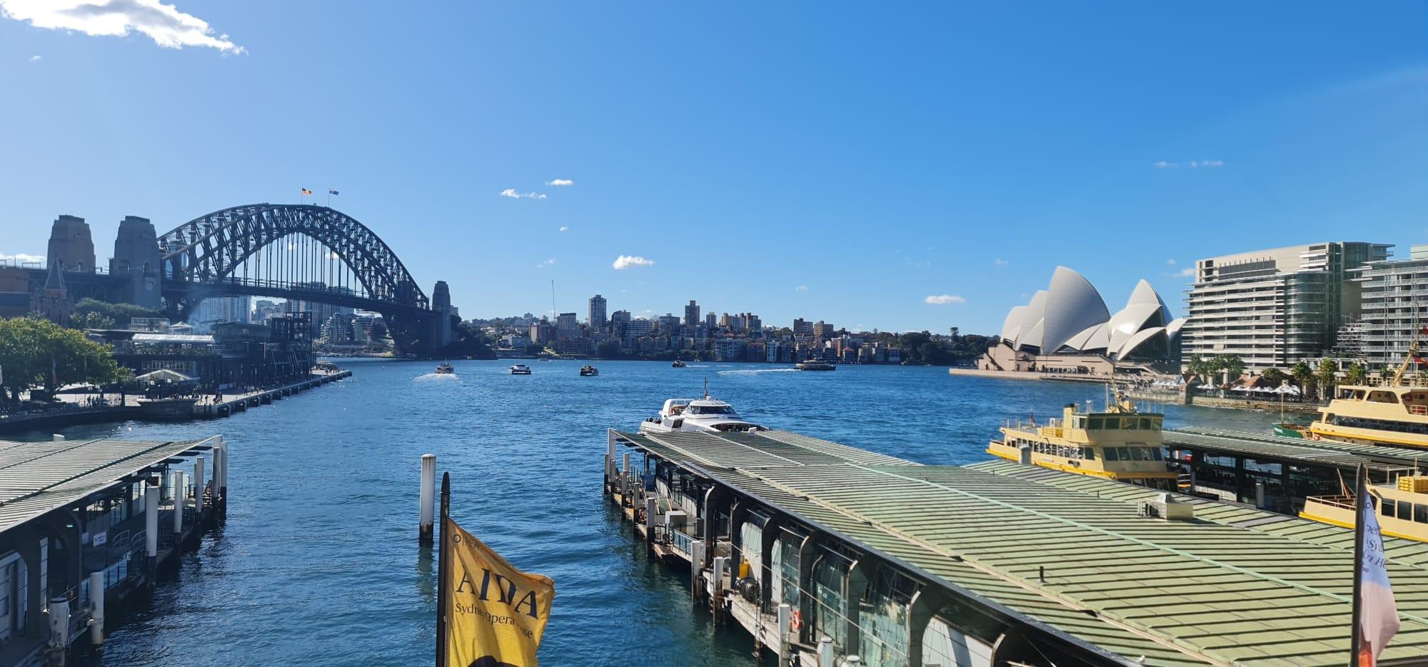 Sydney Walking Tour: Landmarks & History