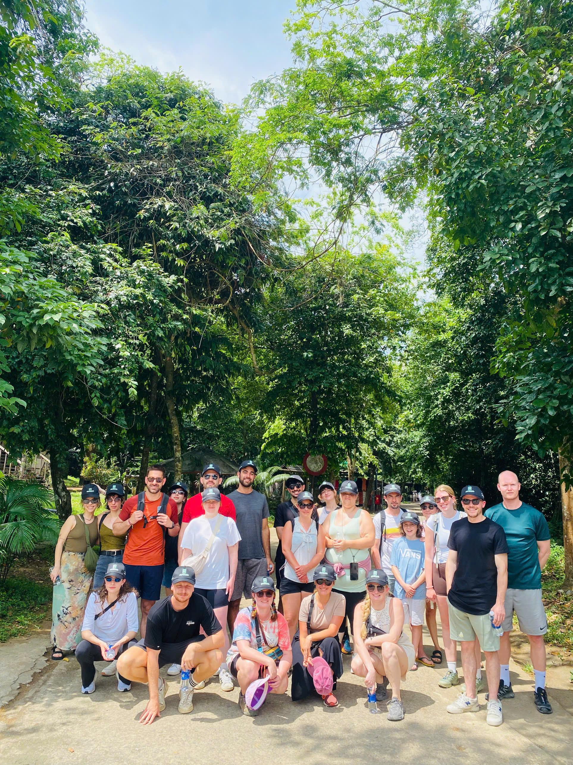Phong Nha Cave boat tour Son River dragon boat and Paradise Cave karst — image 18