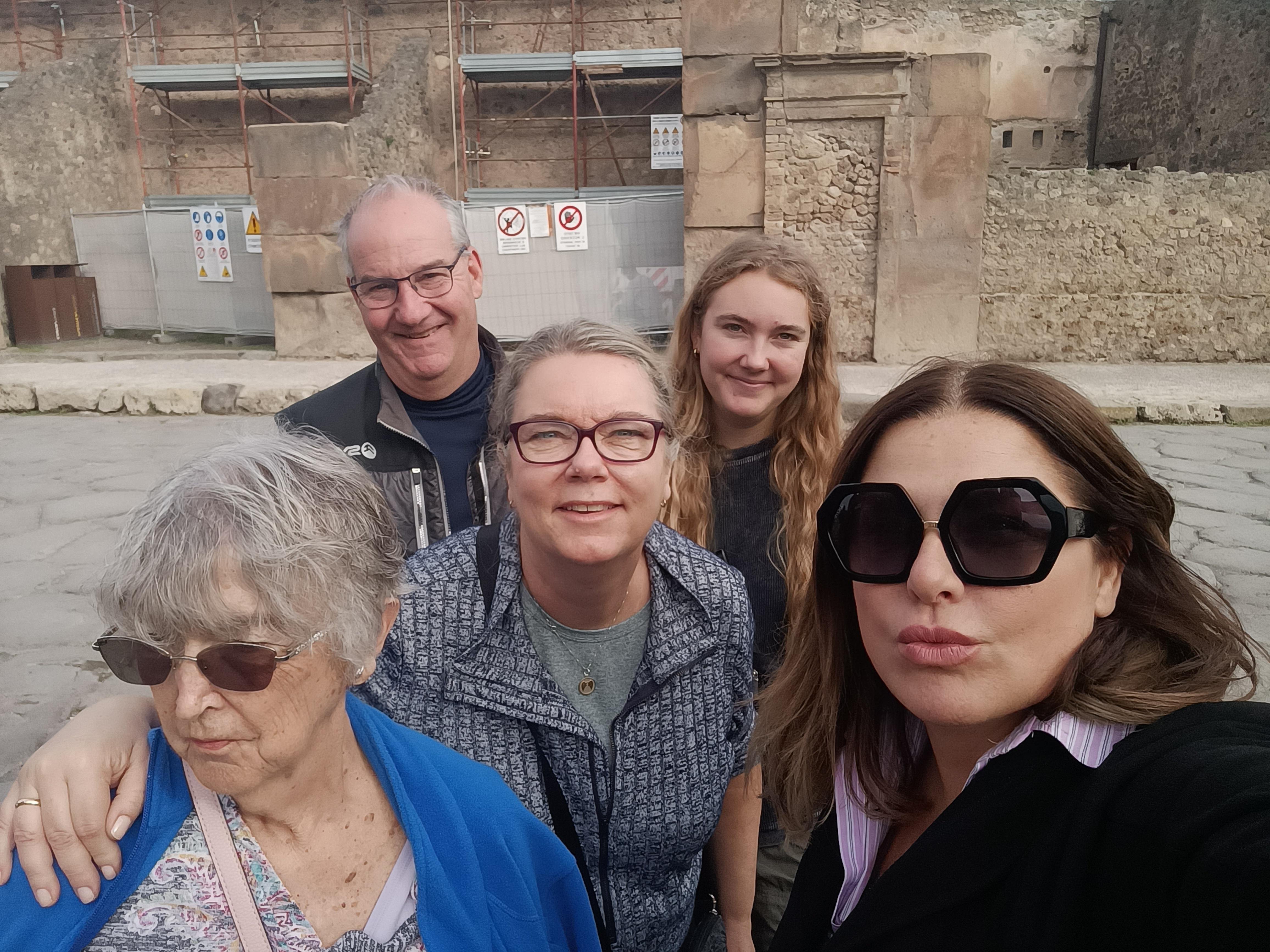 Naples to Sorrento Private Transfer with Pompeii Guided Tour