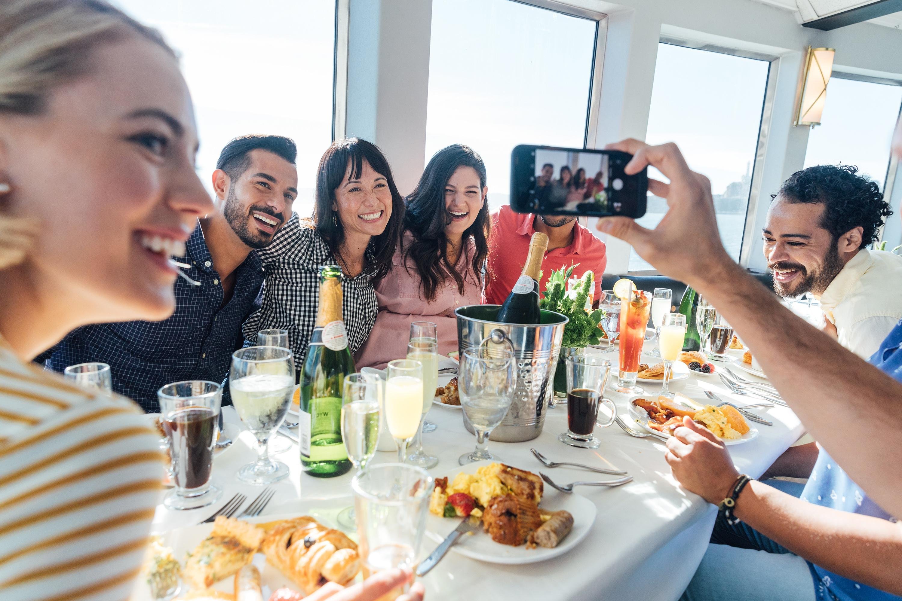 San Francisco: Premier Bay Brunch or Dinner Cruise