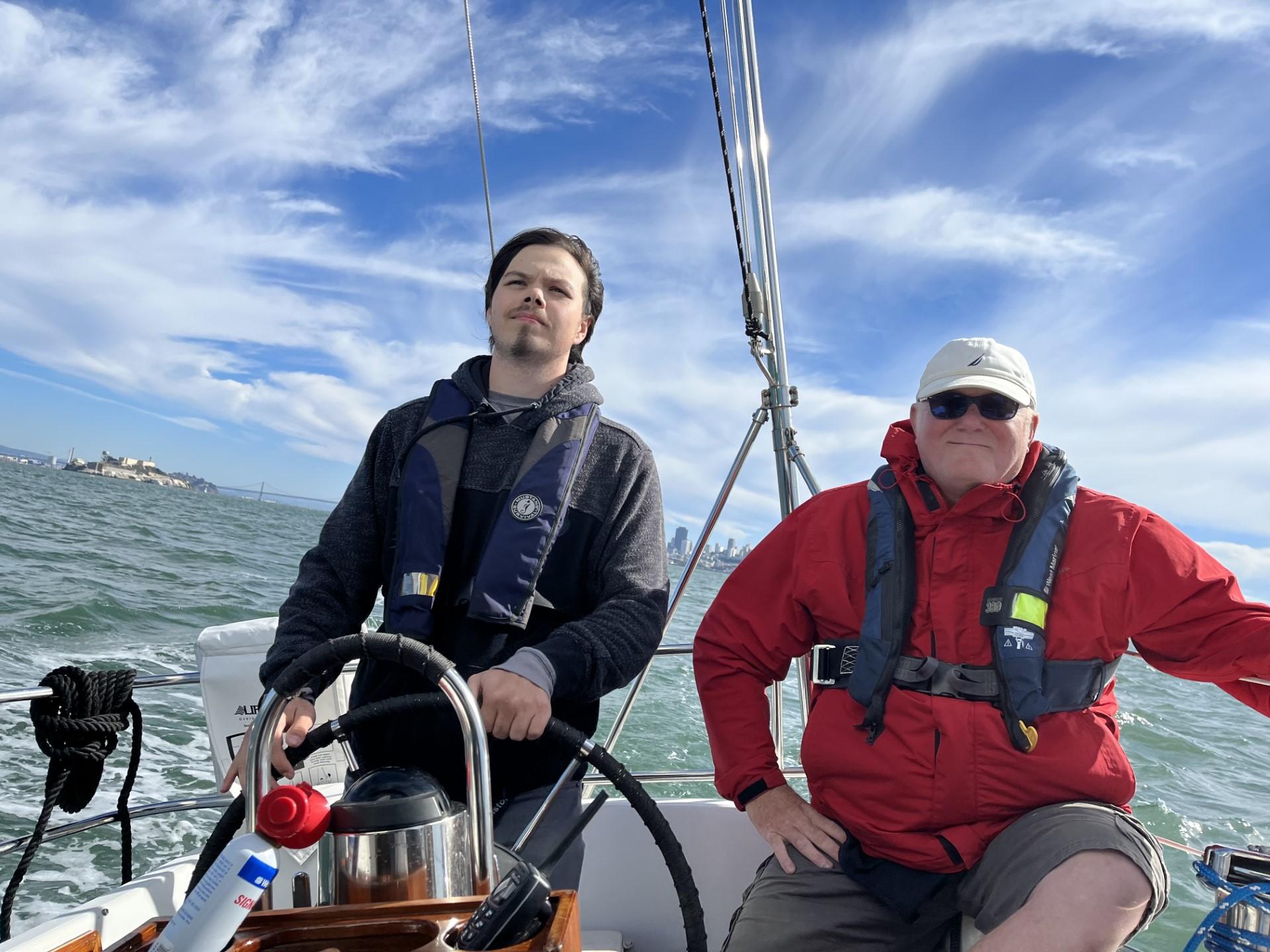 San Francisco: 2-Hour Interactive Sunset Bay Sailing Cruise