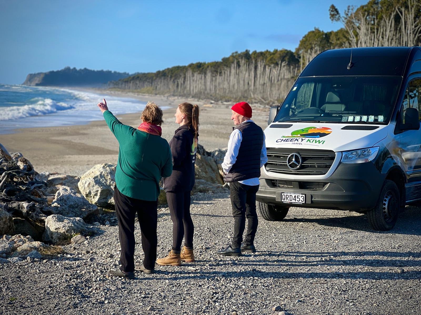 Franz Josef to Queenstown One-Way Small Group Tour via Wanaka