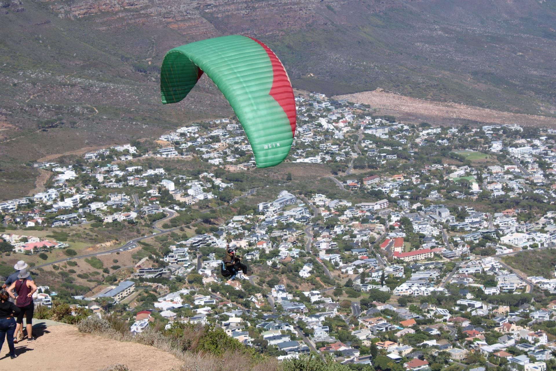 Cape Town Tandem Paragliding & Wine Tasting