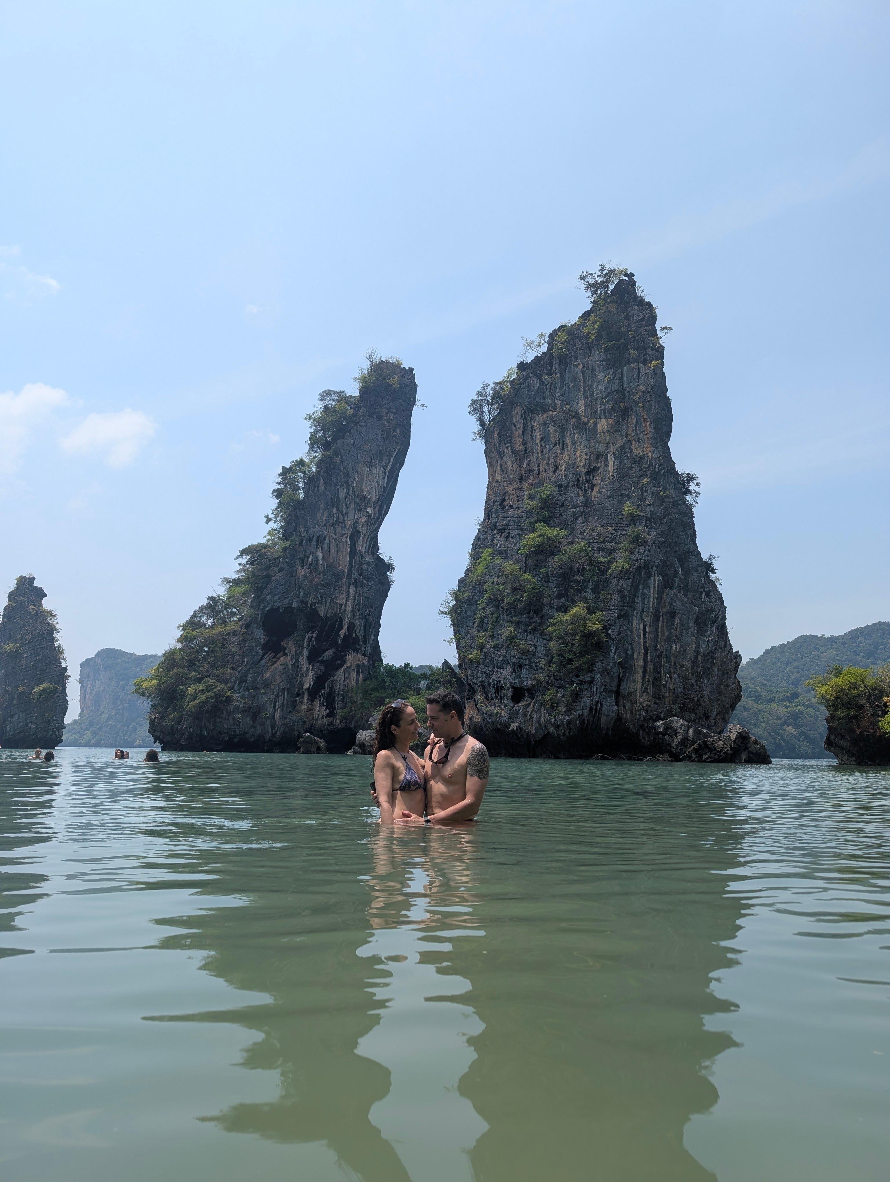 Krabi: Semi-Private Speedboat Tour to James Bond & Hong Islands