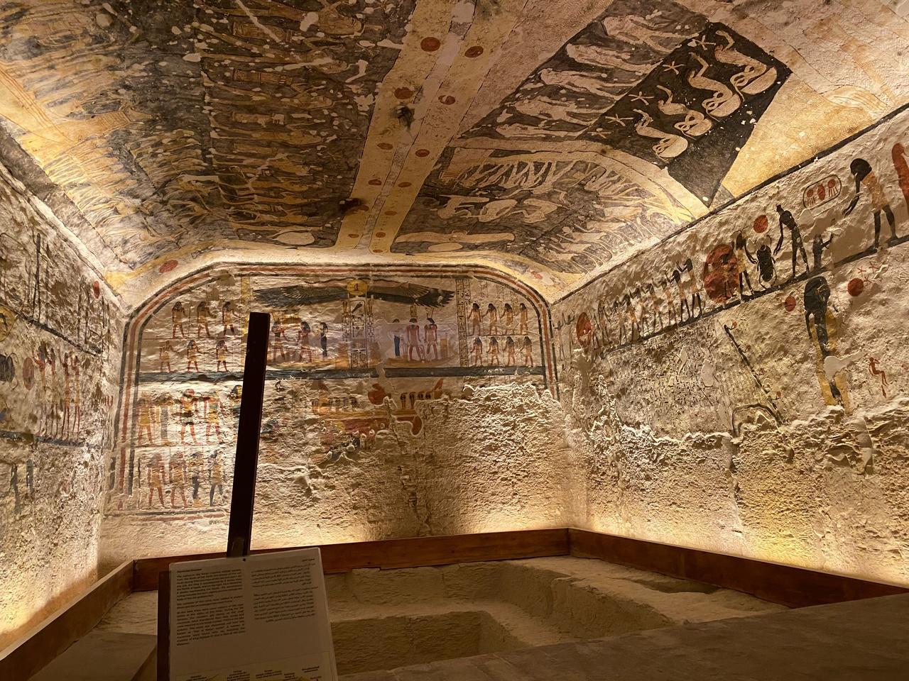 Hurghada to Luxor: Valley of the Kings & Tutankhamun's Tomb Day Tour