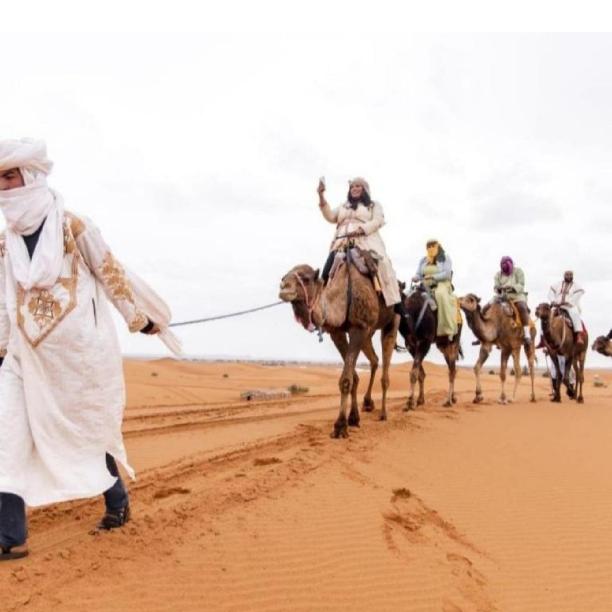 Merzouga Sahara Overnight: Camel Trek & Luxury Desert Camp