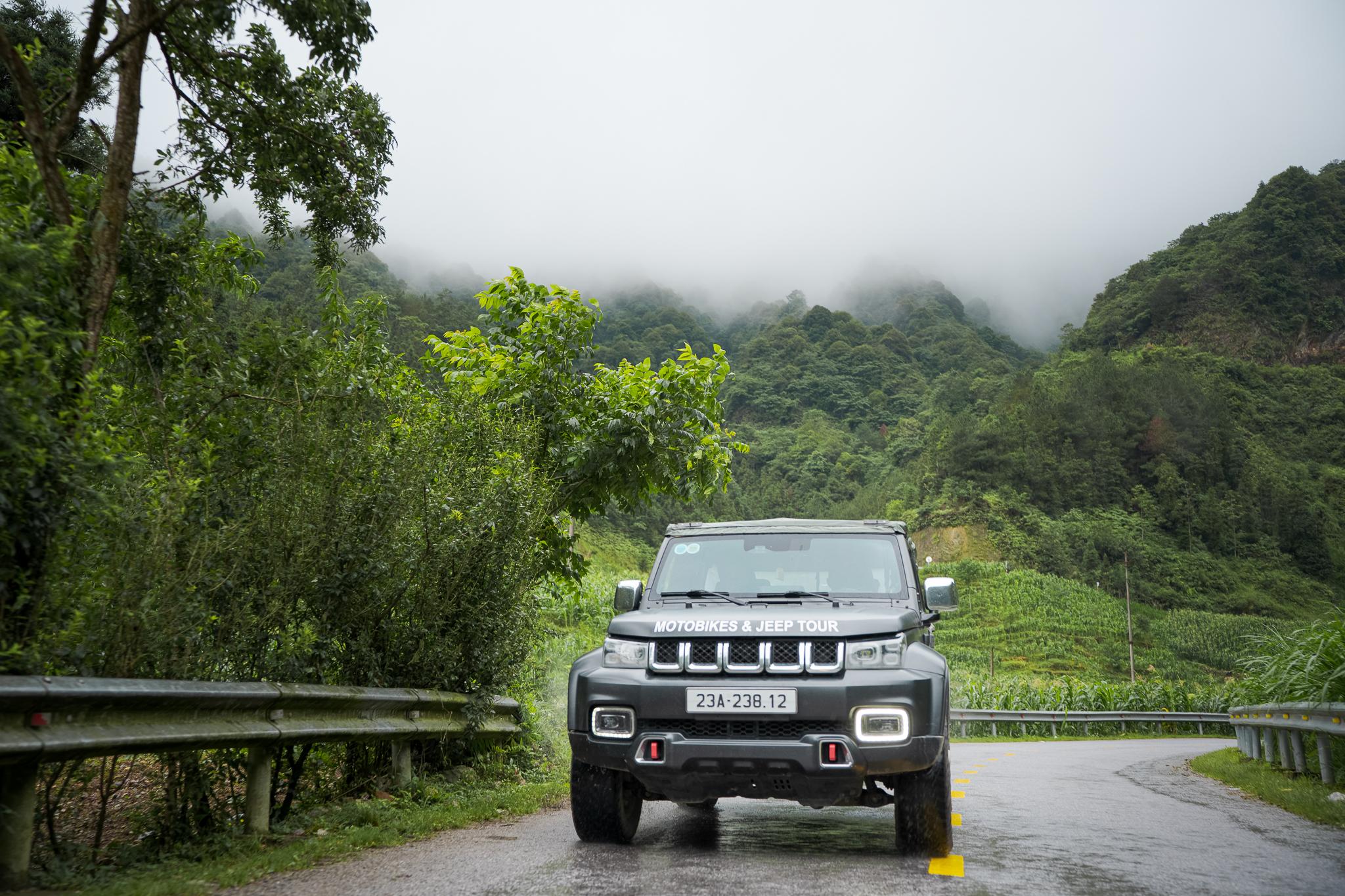 Ha Giang Loop: 3-Day Private Jeep Adventure