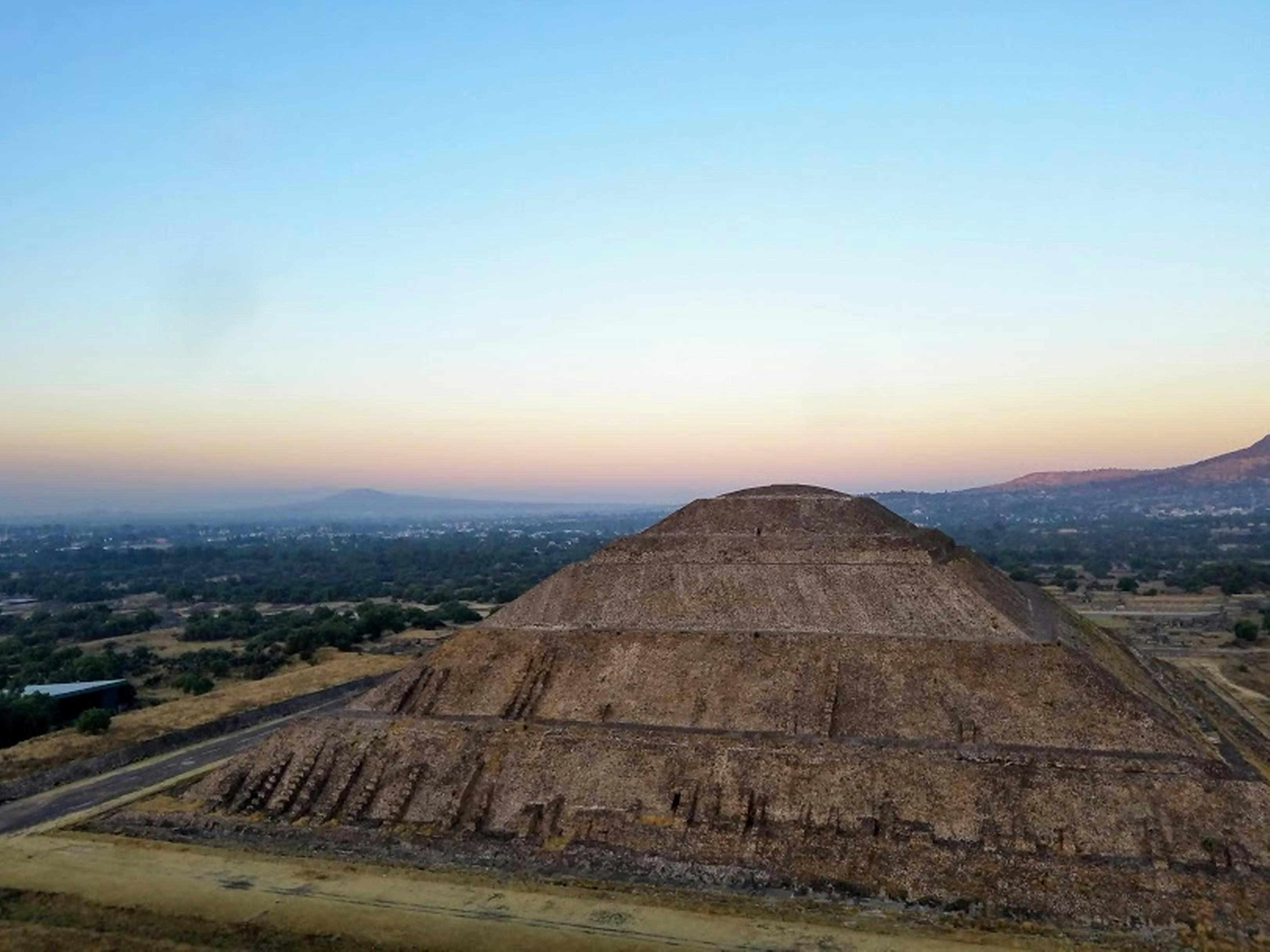 Mexico City: Early-Access Teotihuacán Guided Tour with Optional Lunch