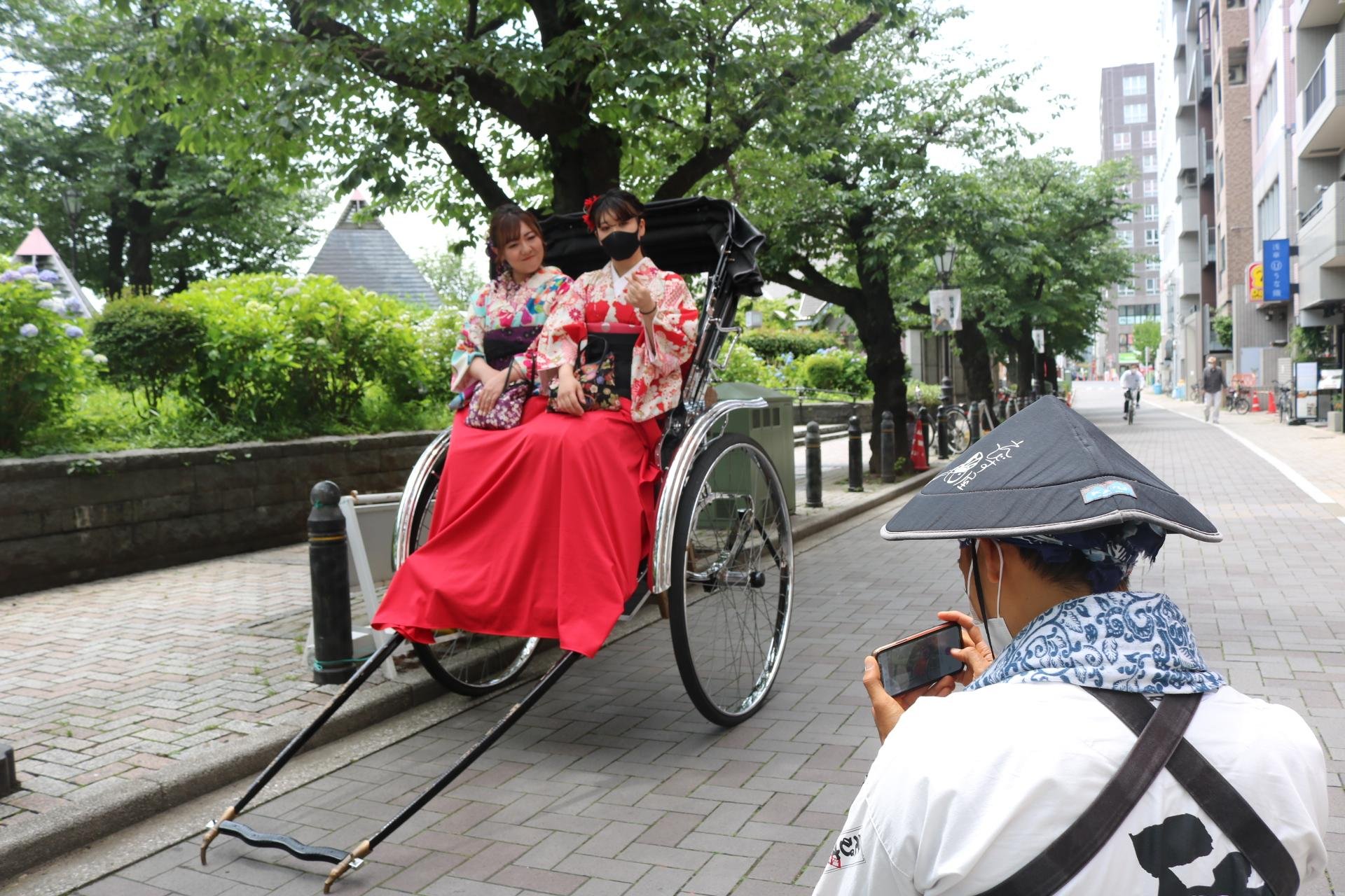 Asakusa Kimono Dress-Up and Rickshaw Ride