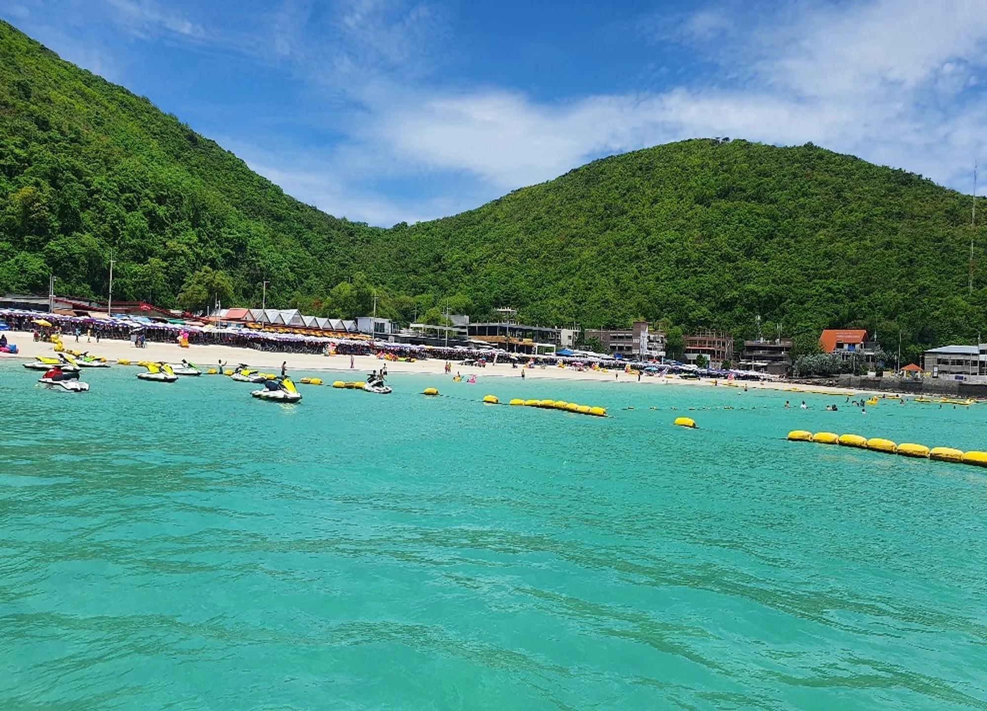 Pattaya: Coral Island Snorkeling and Kayaking Adventure