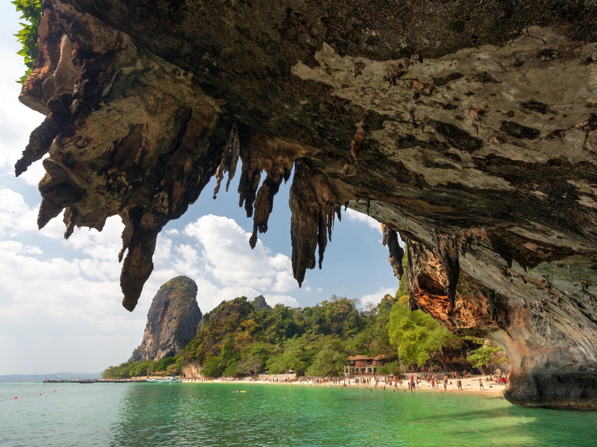 Krabi 4-Island Longtail Boat Day Trip with Lunch