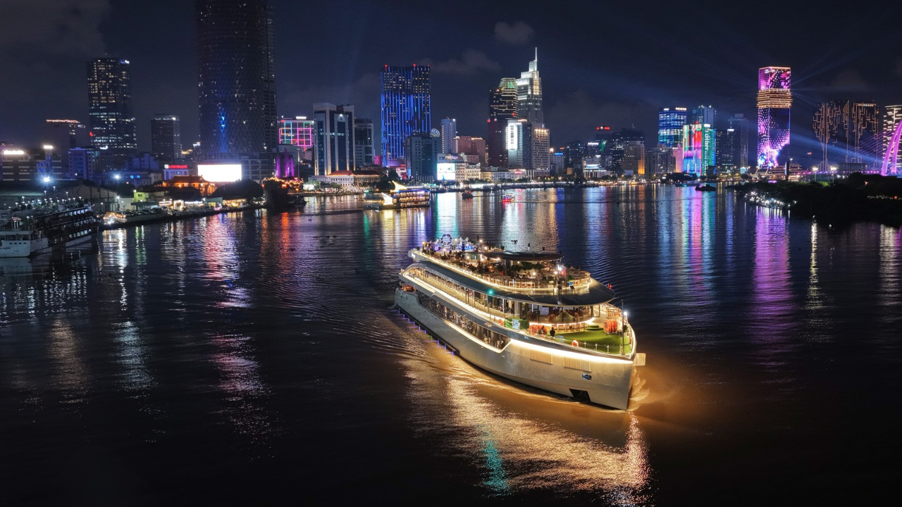 Water Puppet Theatre & Luxury Saigon River Dinner Cruise
