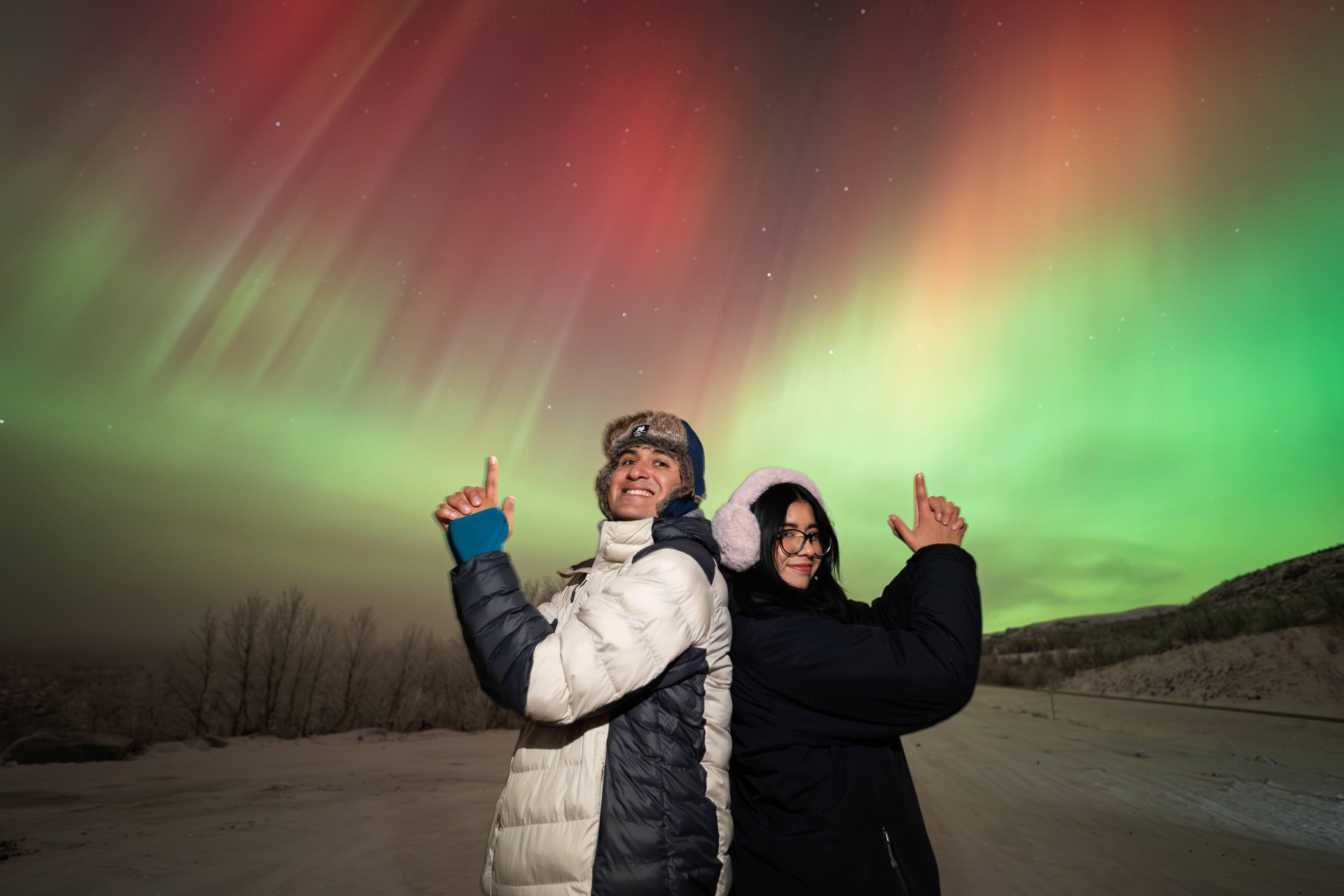 Rovaniemi Aurora Hunt – Expert-Led Northern Lights Chase with Free Photos