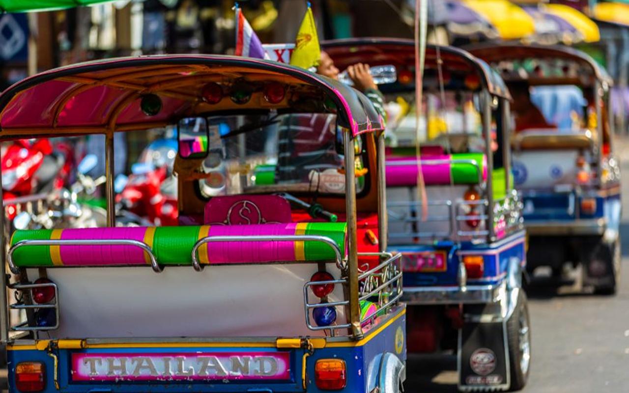 Bangkok Shore Excursion: Grand Palace, Wat Pho & Canal Cruise from Laem Chabang