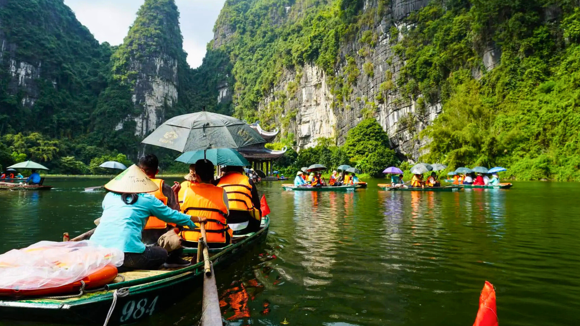Ninh Binh Day Trip: Trang An, Mua Cave & Bai Dinh Pagoda from Hanoi