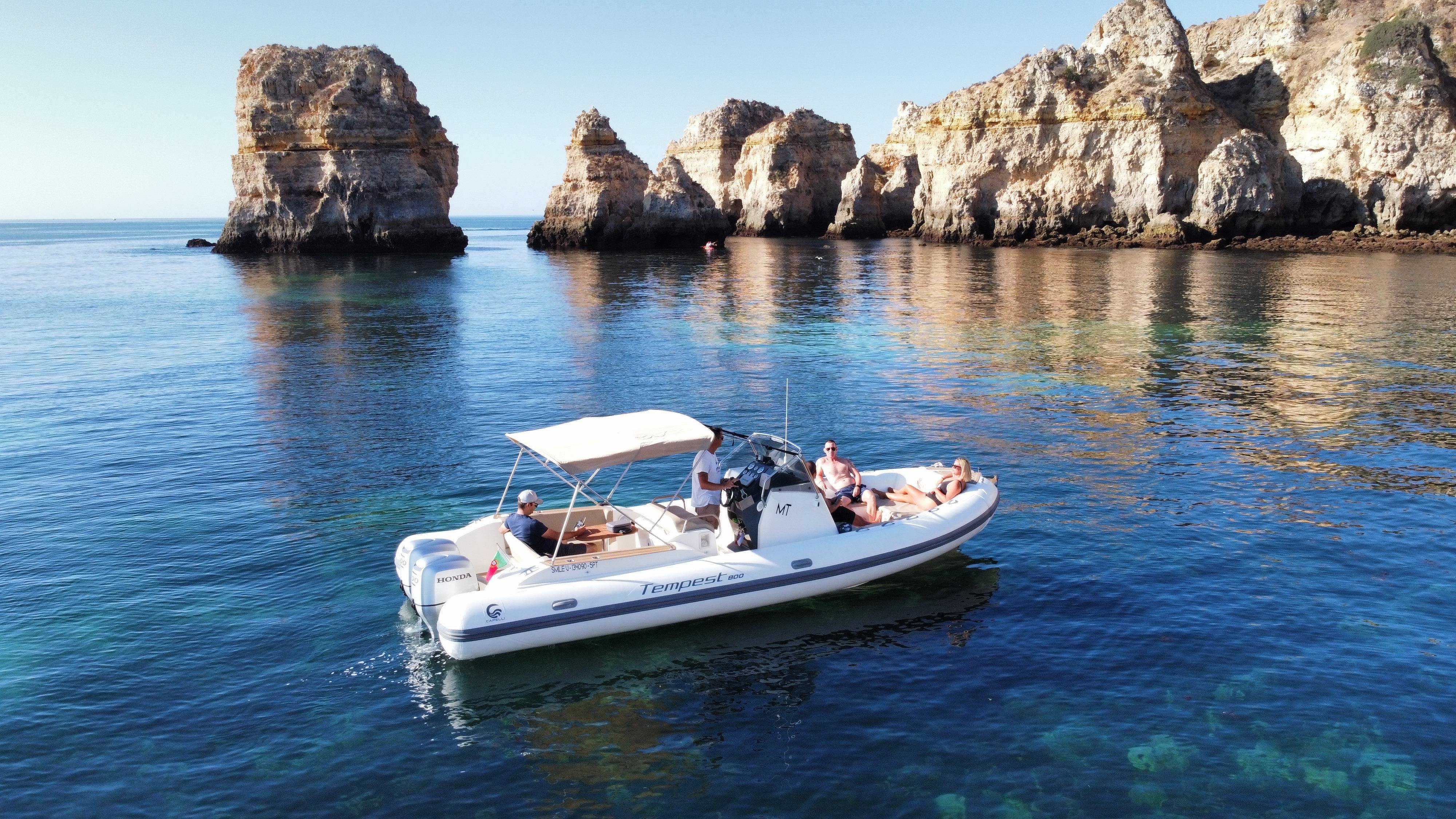 Private Ponta da Piedade Coastal Cruise