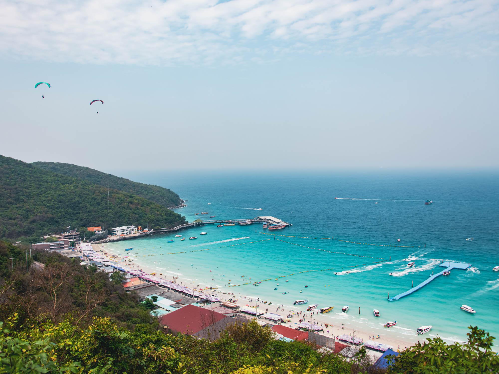 Bangkok to Pattaya: Koh Larn Island & Sanctuary of Truth Day Trip