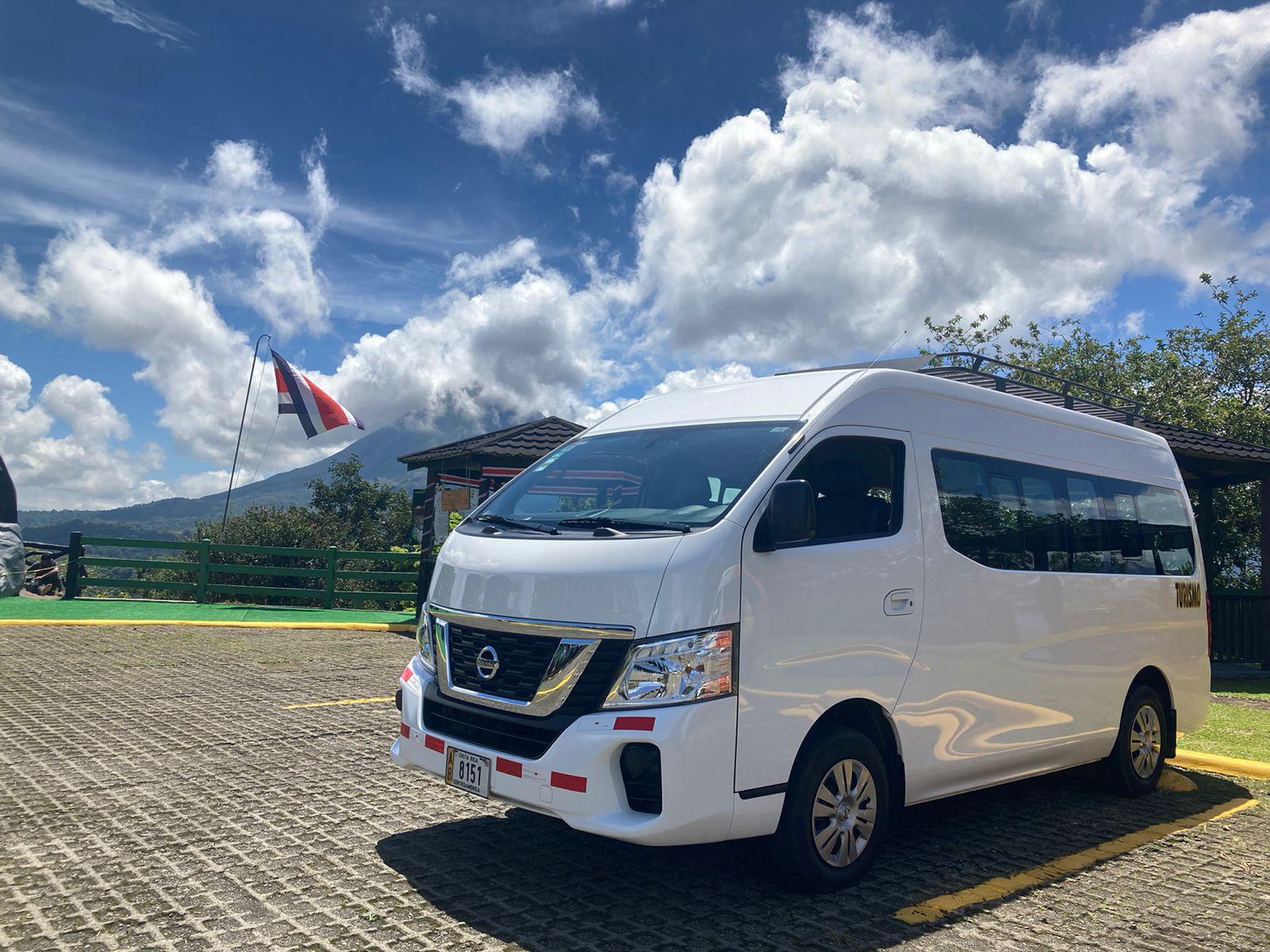 San José Airport to La Fortuna Private Transfer