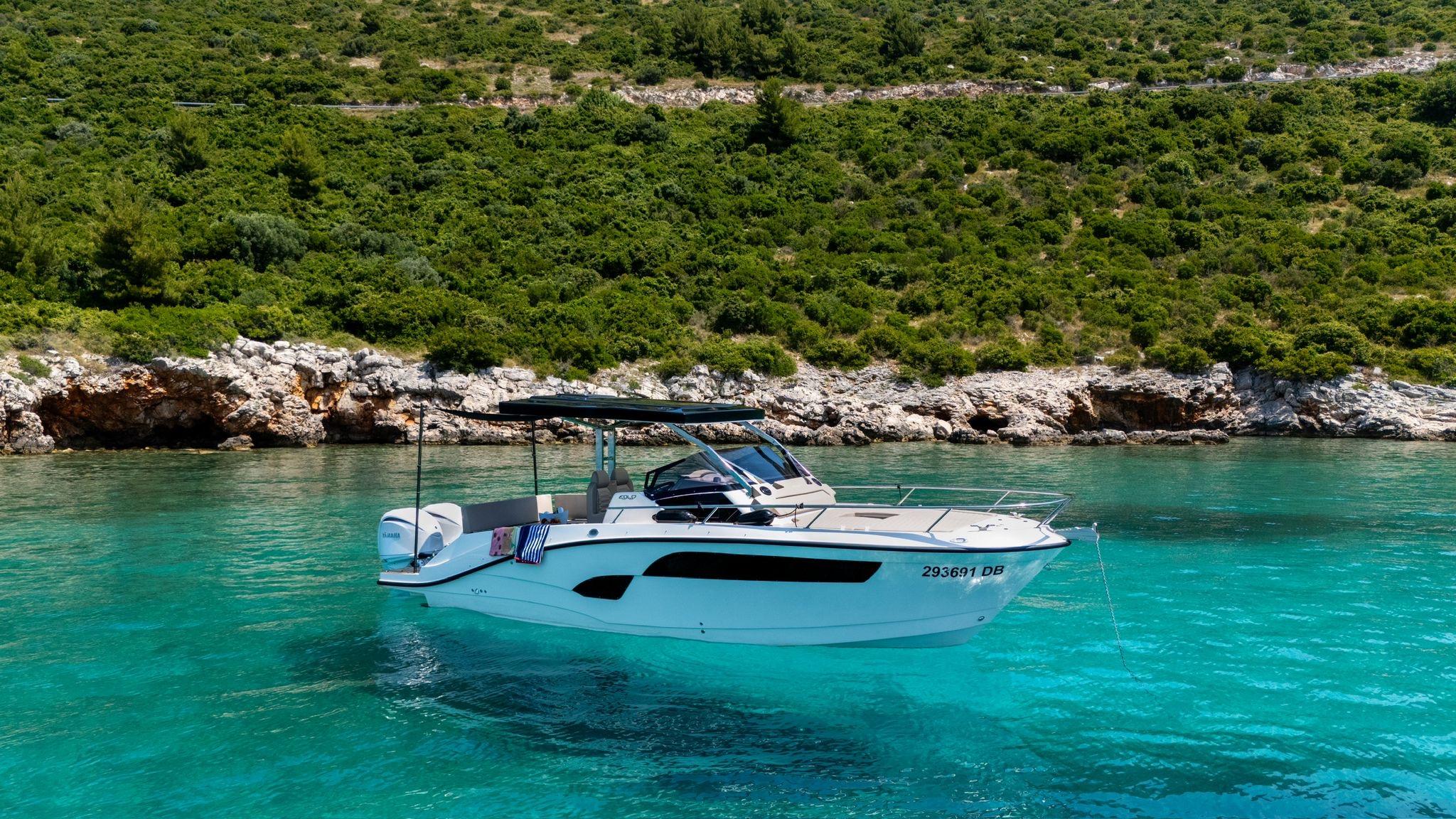 Dubrovnik Private Boat Tour with Skipper & Drinks