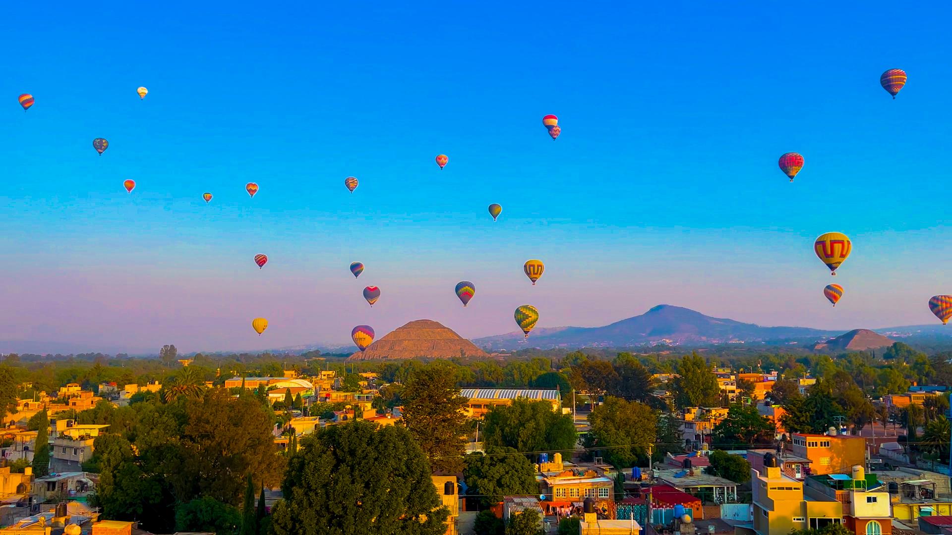 Teotihuacan Hot Air Balloon Adventure & Basilica Tour