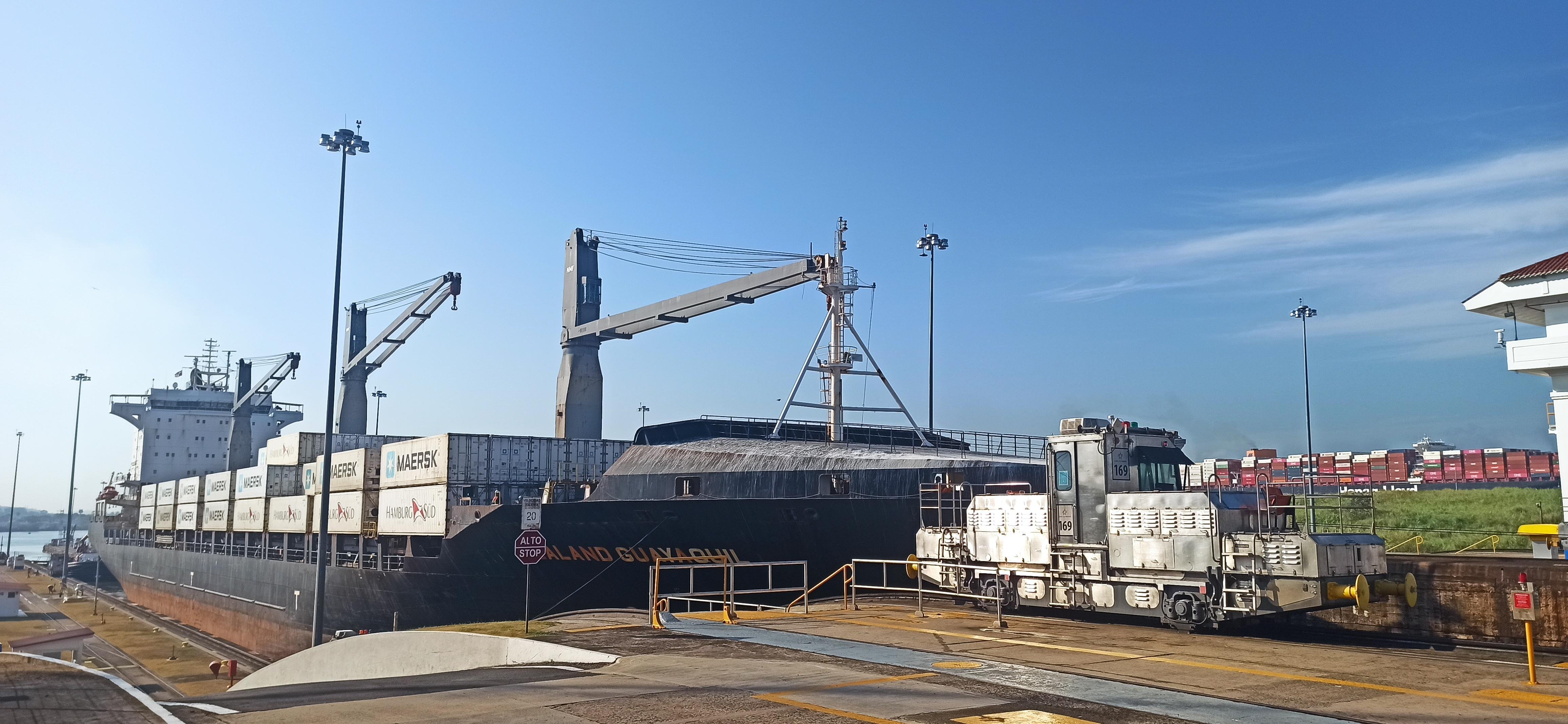 Full Day Panama Canal Coast-to-Coast Private Excursion