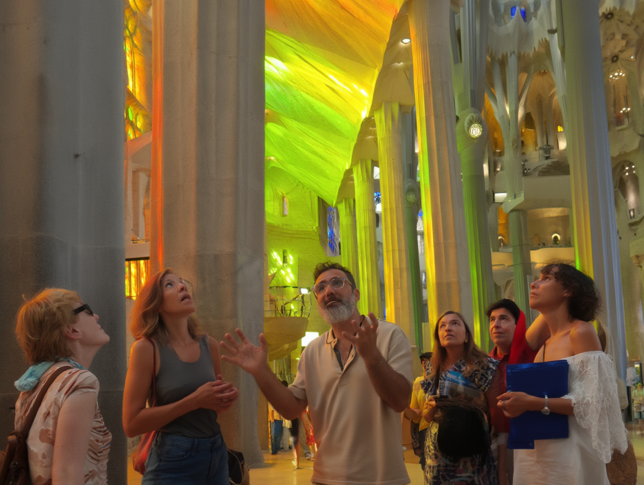 Barcelona Gaudí tours — Sagrada Família interior, Park Güell mosaics, Casa Batlló and La Pedrera — image 27