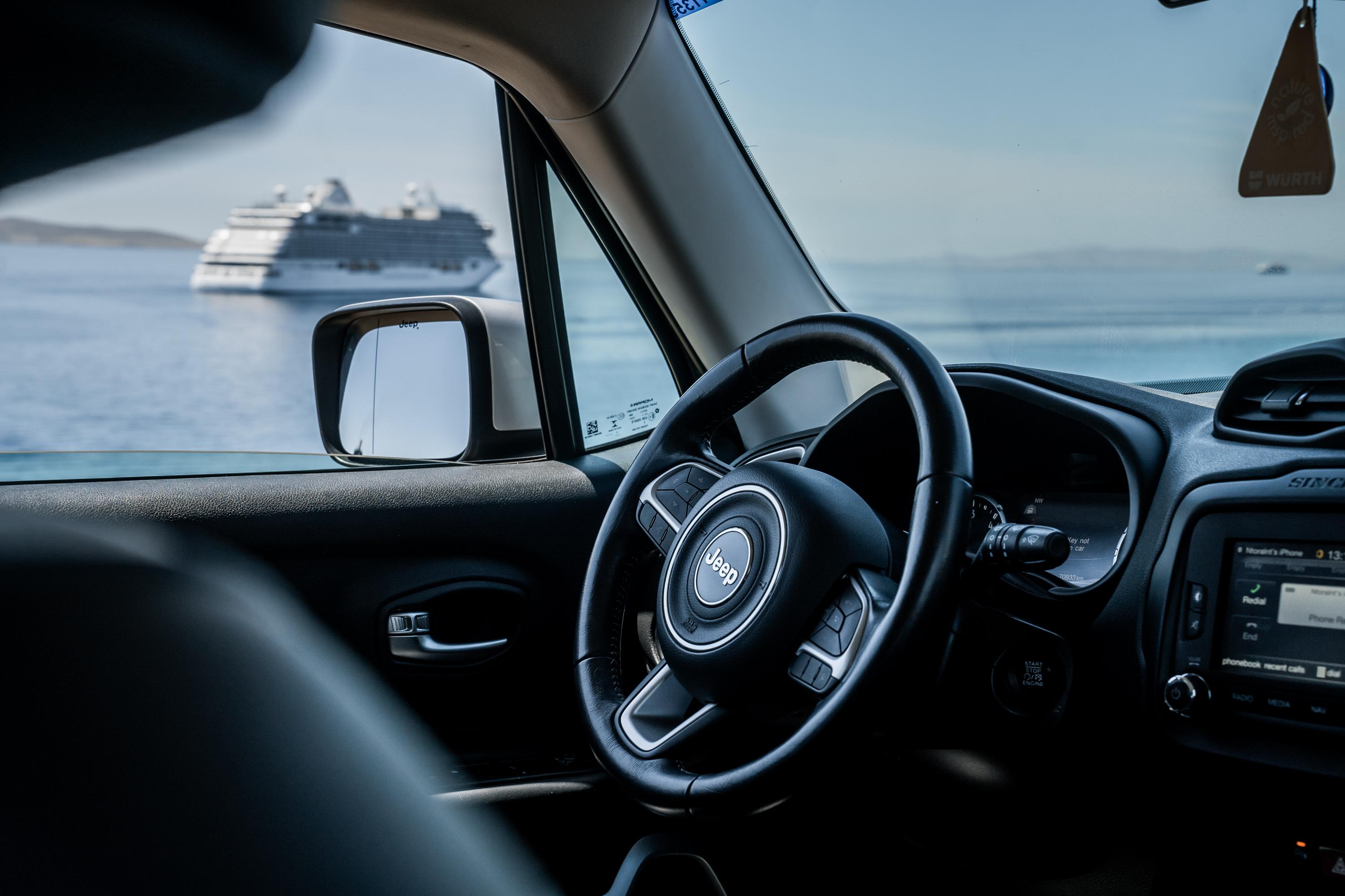 Private Mykonos Airport & Port Transfers (Jeep Renegade)