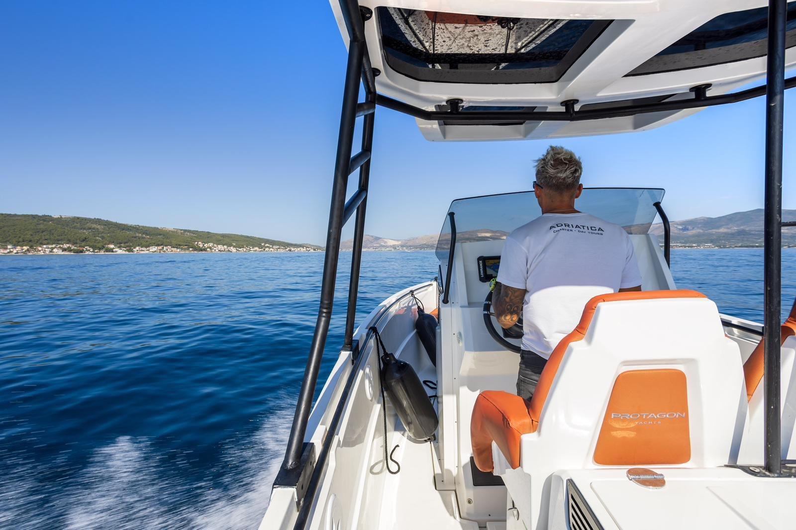 Split: Private Blue Cave & Adriatic Islands Boat Expedition