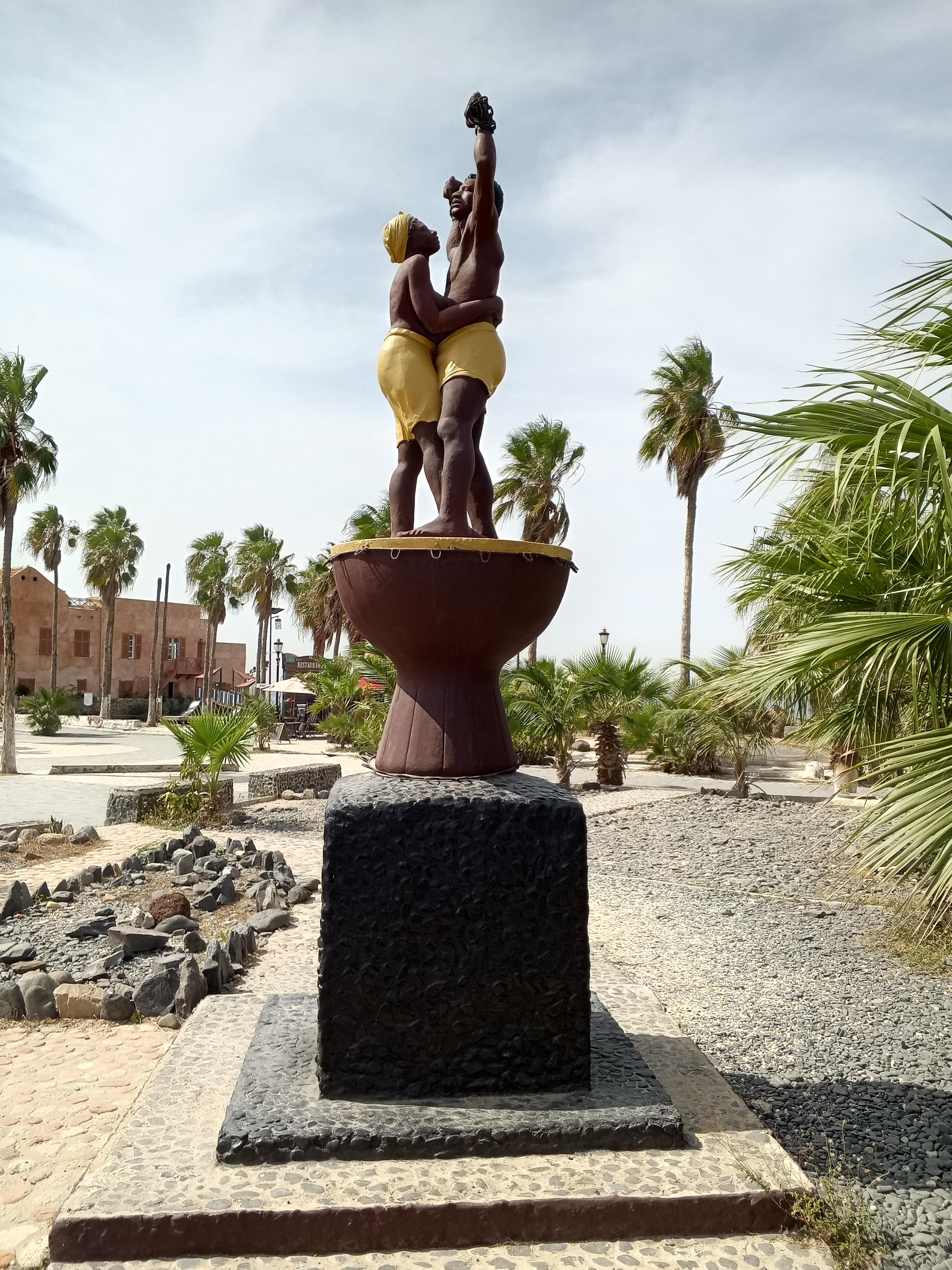Gorée Island & Pink Lake Full-Day Adventure