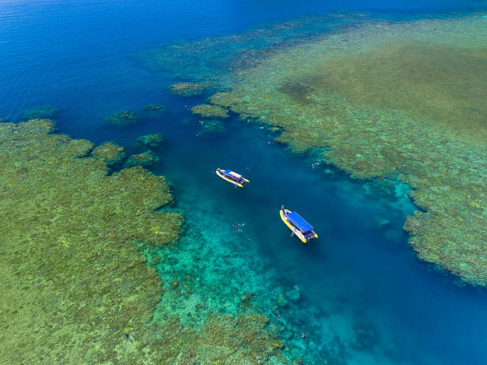 Whitsundays Fly-Raft Adventure: Scenic Flight & Snorkeling Day Tour
