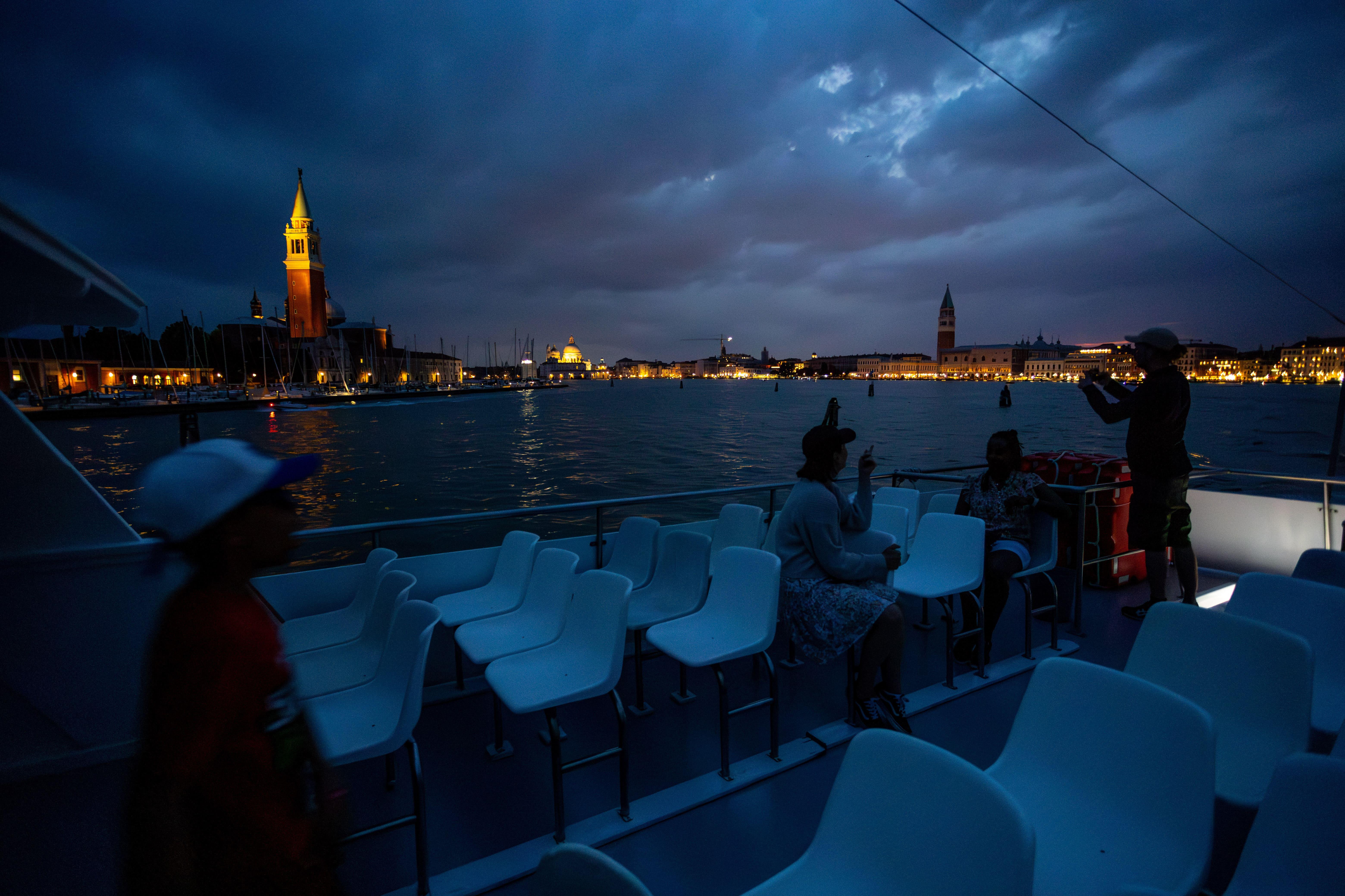 Chioggia–Venice Ferry Transfer: Round-Trip, One-Way or Sunset Cruise