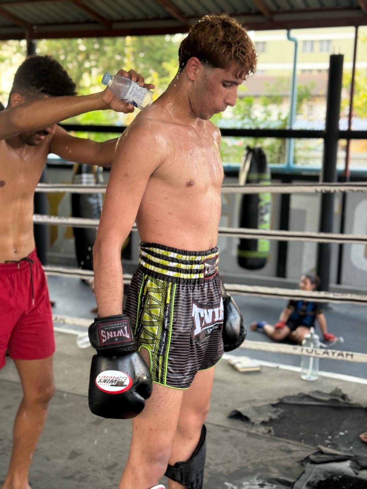 Bangkok: Muay Thai Training Experience in Professional Gym