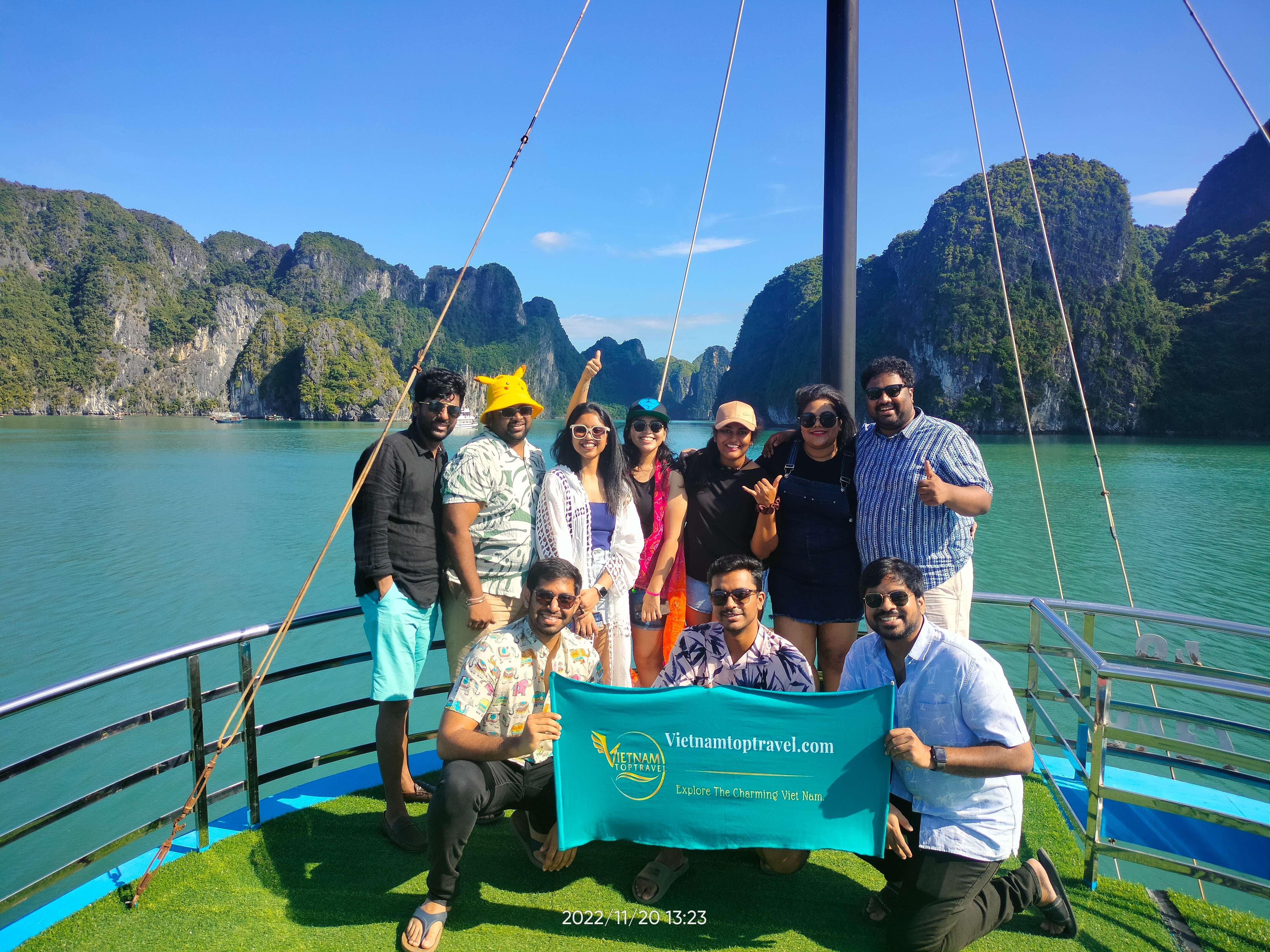 Private Ha Long Bay Full-Day Tour from Hanoi