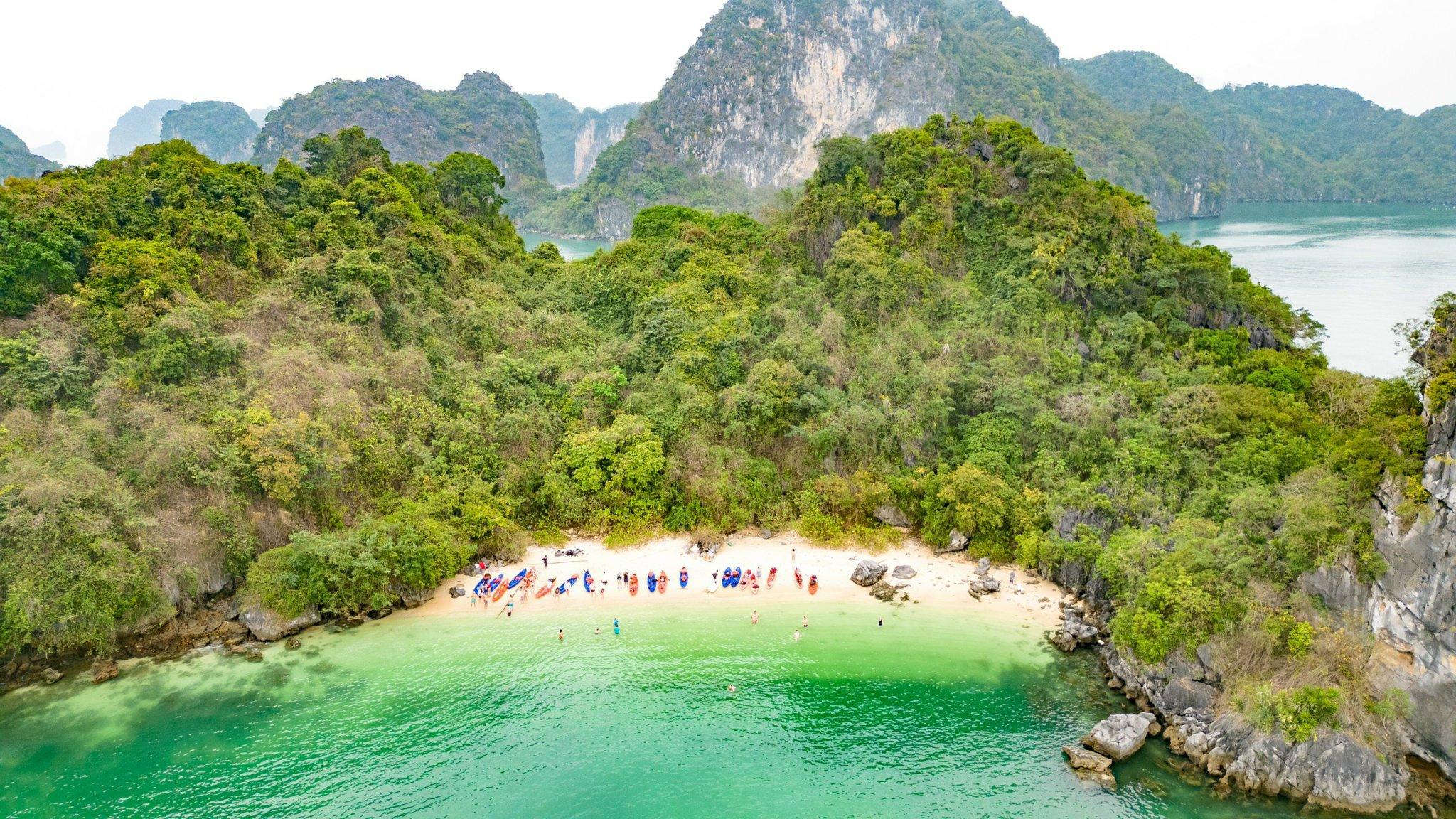 Hanoi: 3-Day Ninh Binh, Ha Long & Bai Tu Long Cruise UNESCO