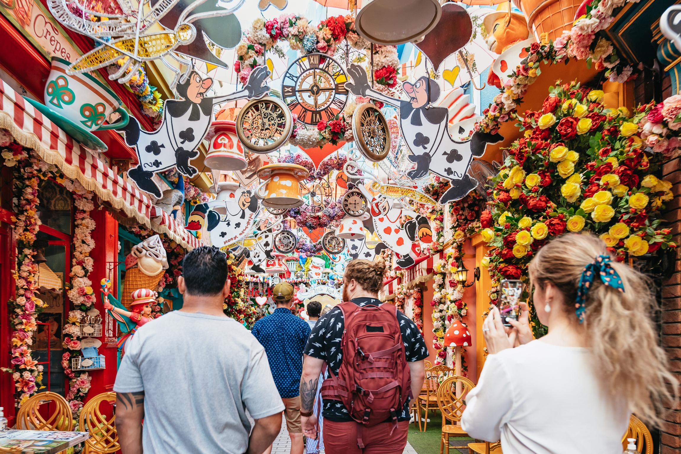 Athens Food Market Walking Tour with Full Meal