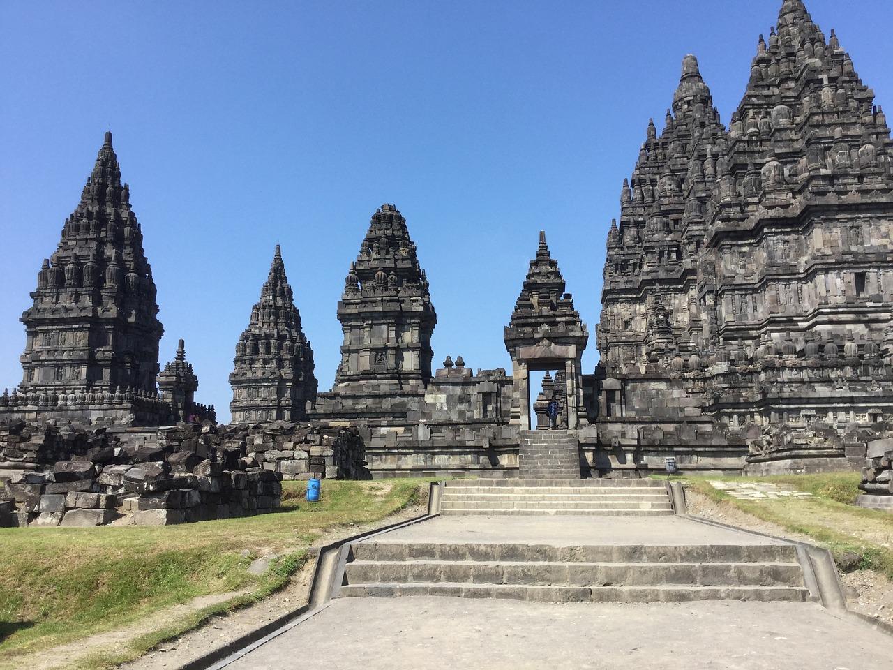 Mount Merapi Jeep Adventure & Prambanan Temple Tour