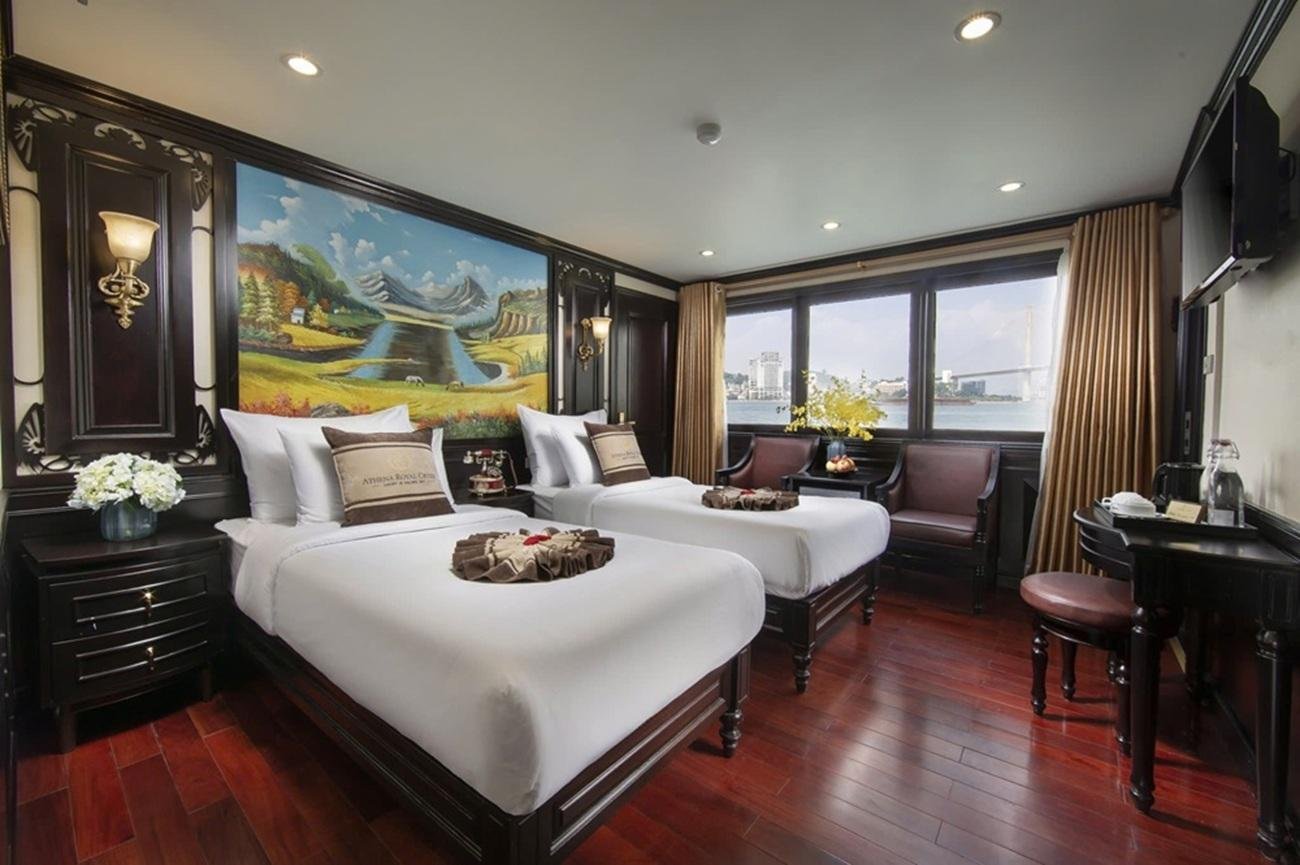 2-Day Halong & Bai Tu Long Bay 5-Star Cruise from Hanoi