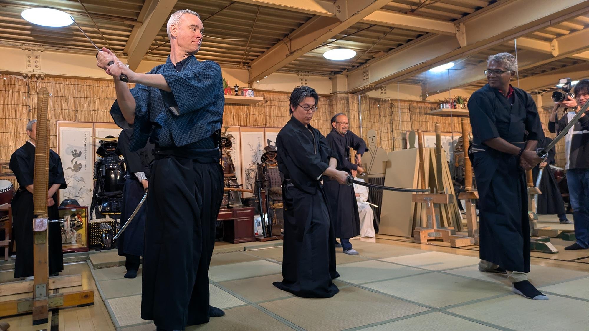 Osaka: Katana Cutting Experience in Authentic Samurai dojo