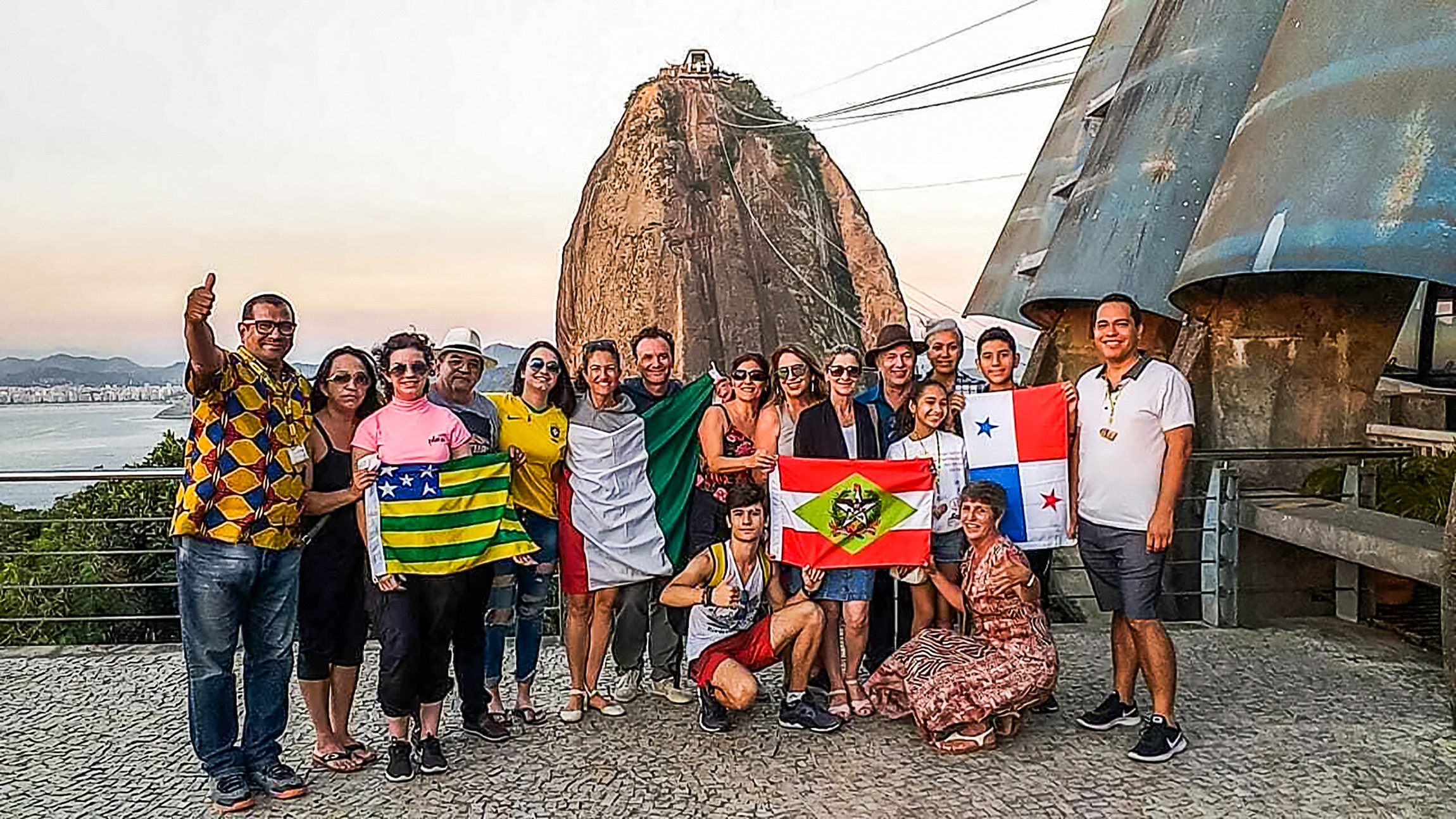 Rio de Janeiro Essential Highlights Tour with Buffet Lunch