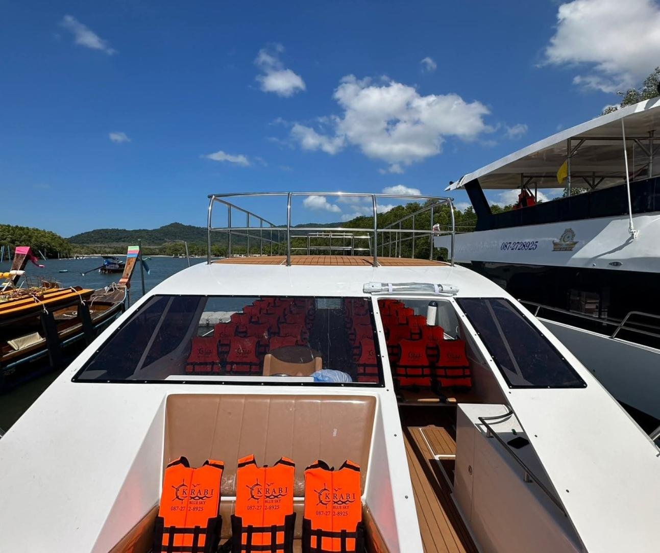 Phi Phi Islands Full-Day Speedboat Adventure with Lunch
