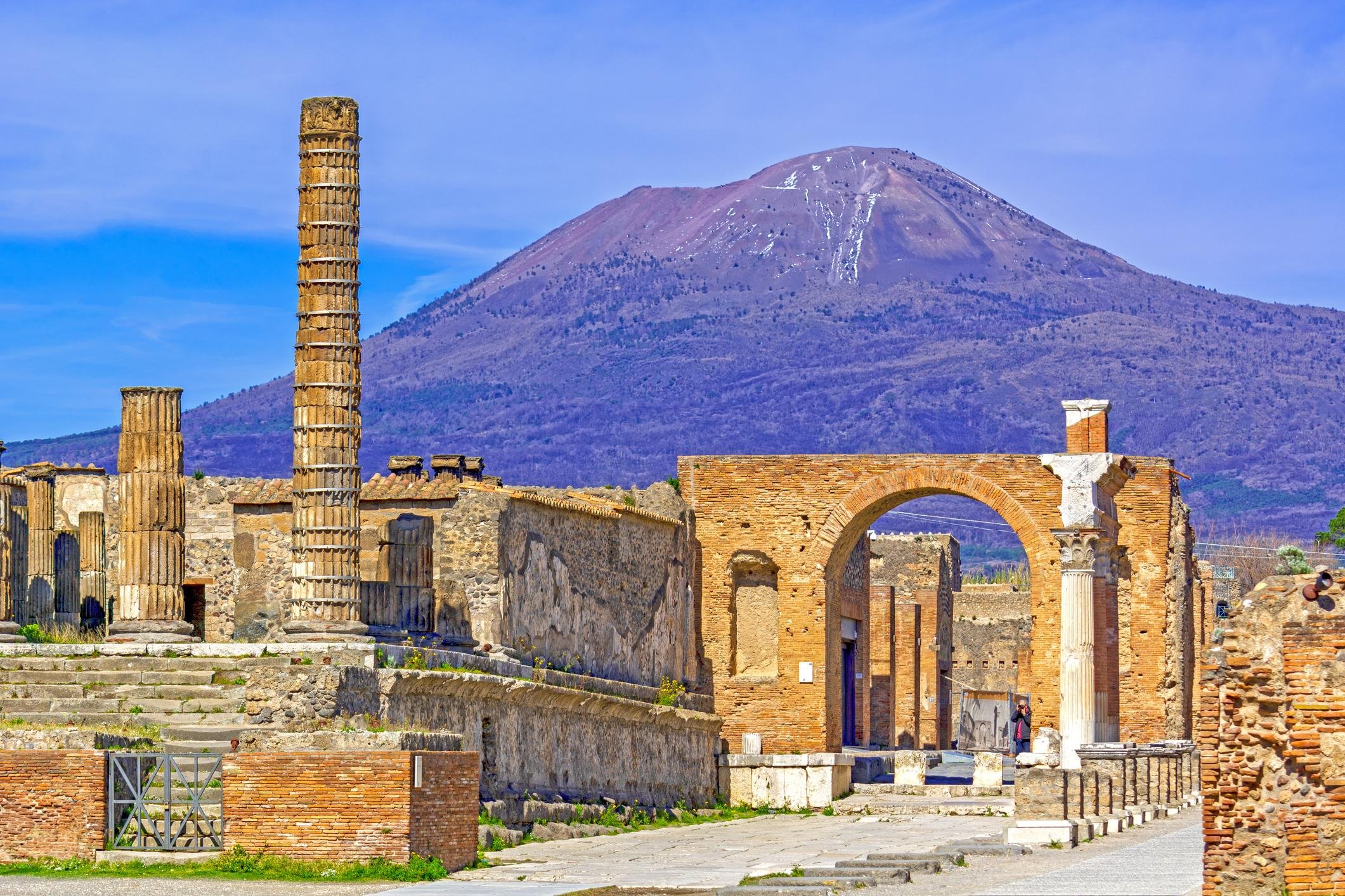 Sorrento to Pompeii Express: Skip-the-Line Guided Train Tour