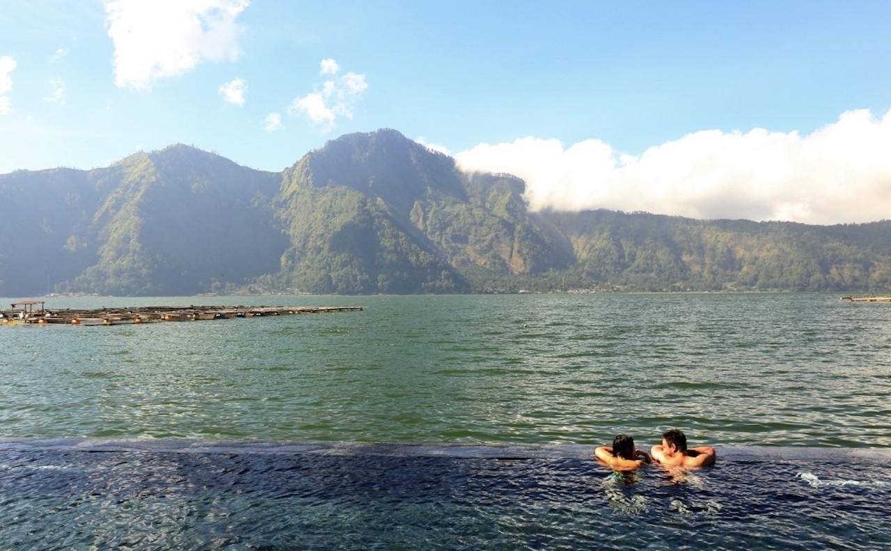 Mount Batur Sunrise Trek & Hot Spring from Ubud