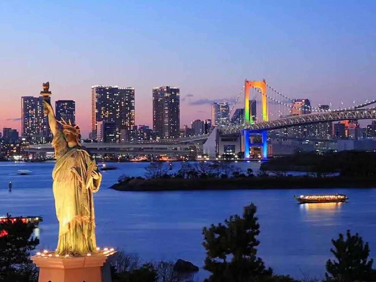Tokyo Bay Yakatabune Cruise: Tea Ceremony or Sukiyaki Dinner on the Odaiba Route