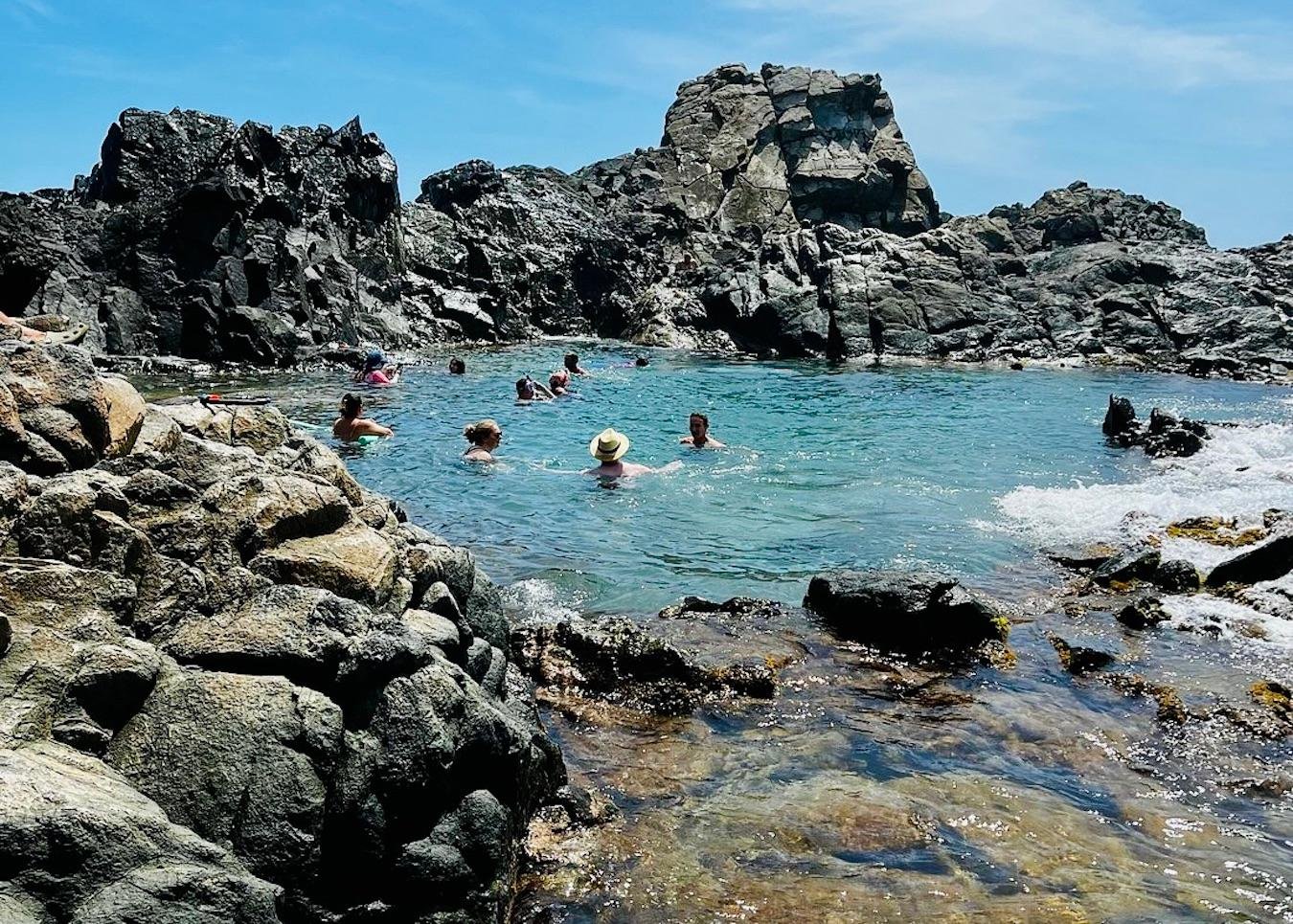 Rancho Loco Horseback Riding Tour to Aruba's Natural Pool